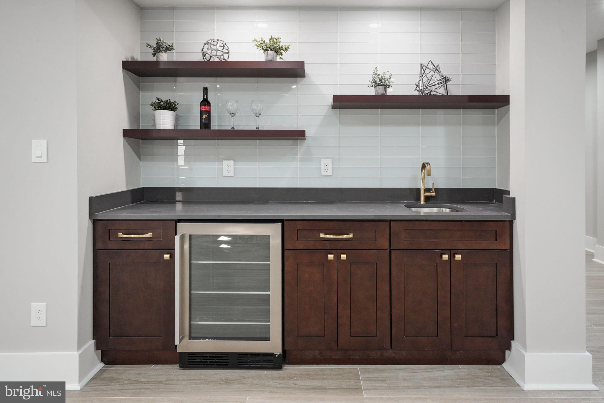 ANNALEE HEIGHTS - Residential