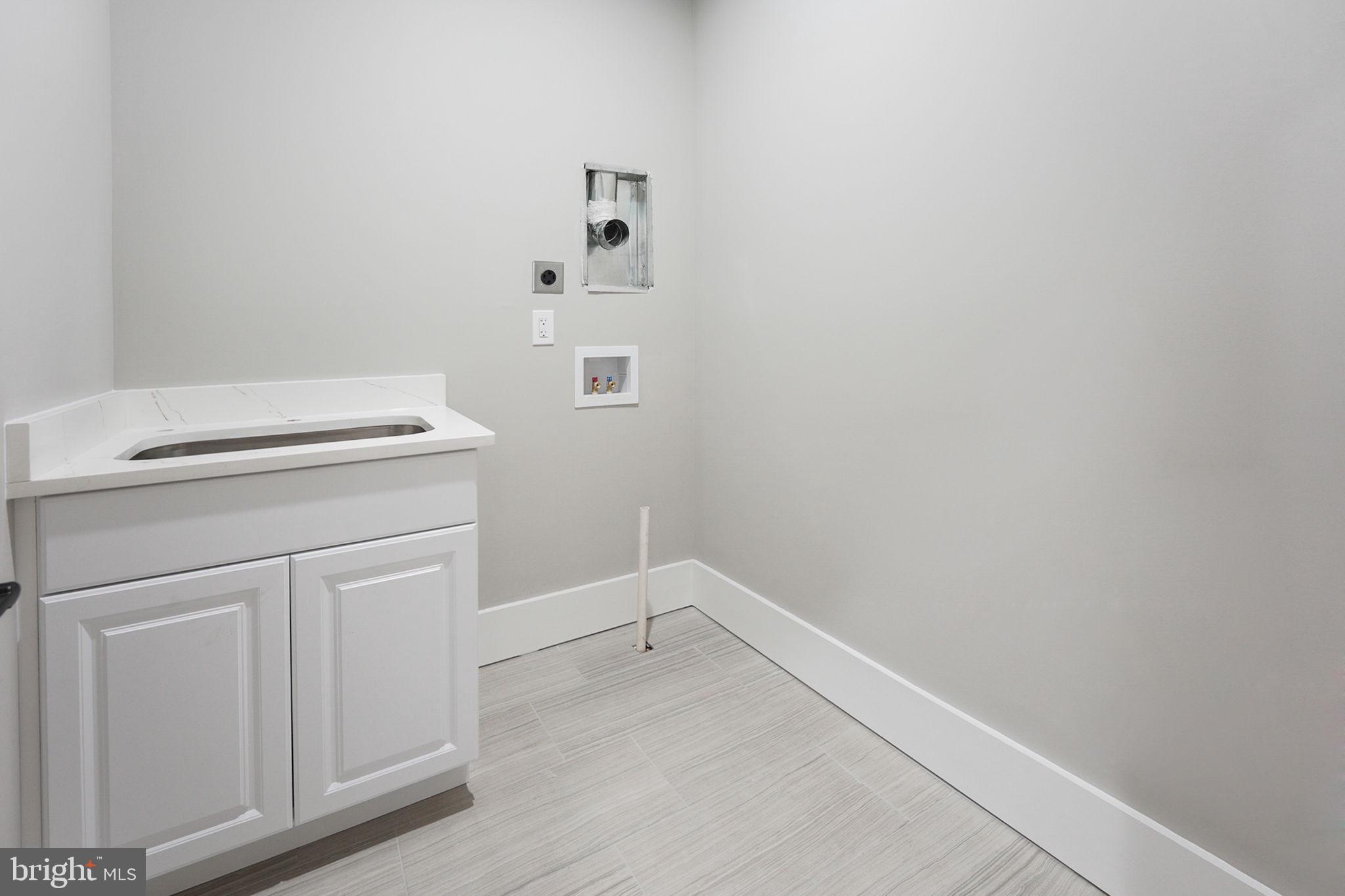 ANNALEE HEIGHTS - Residential