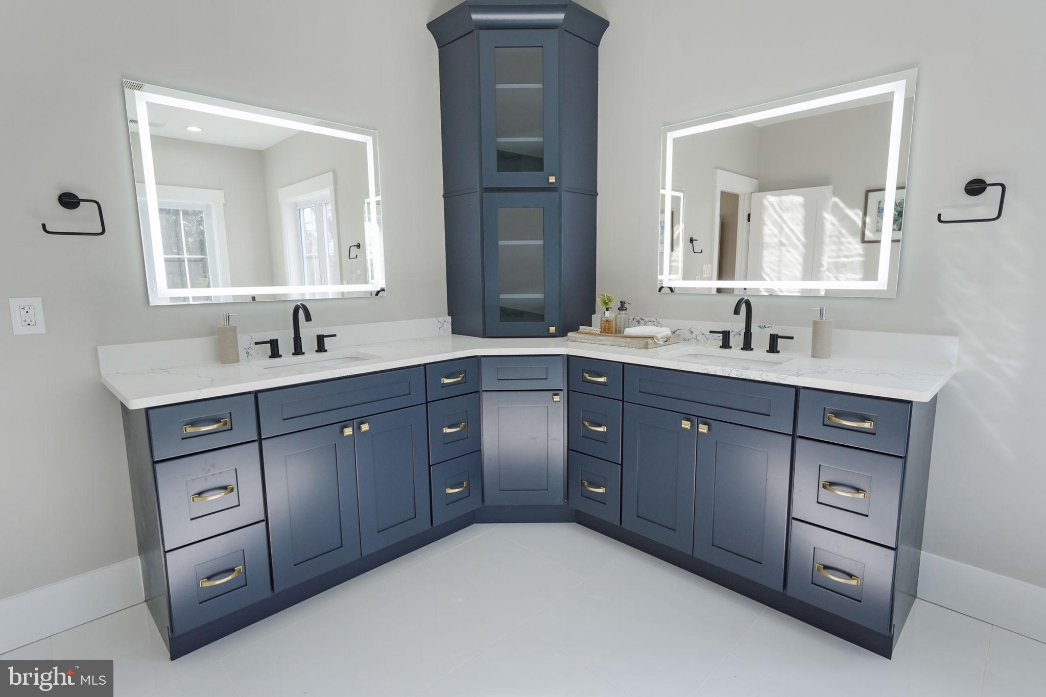 ANNALEE HEIGHTS - Residential