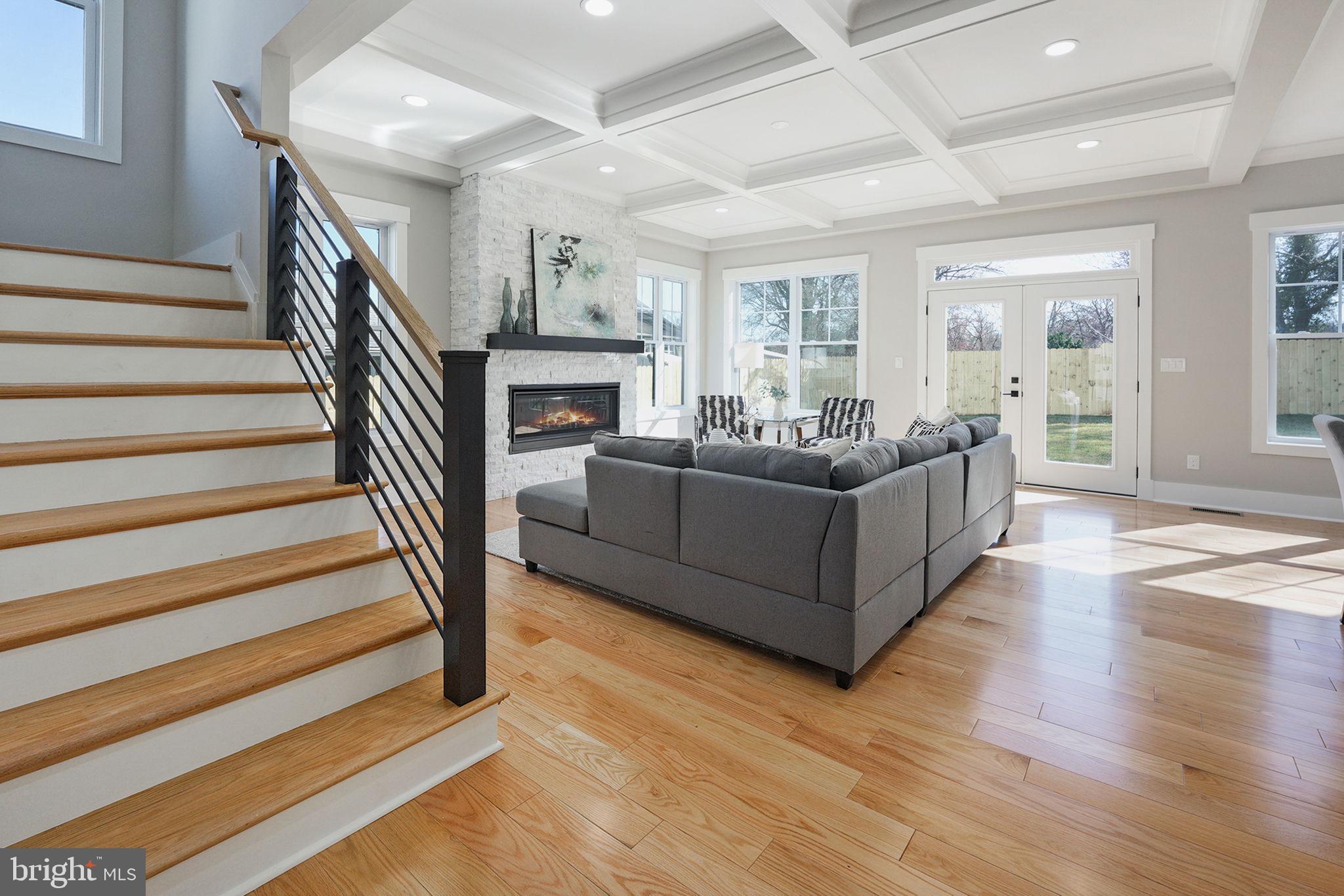 ANNALEE HEIGHTS - Residential