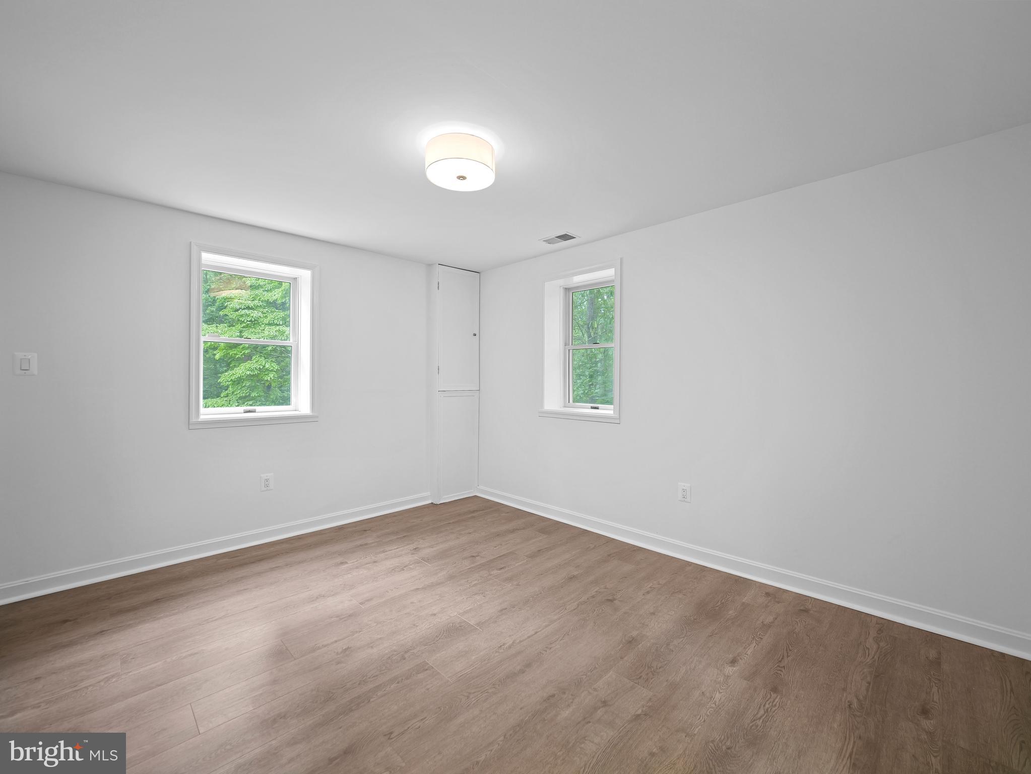 SHANNONDALE - Residential