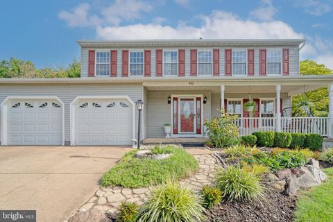 8502 CLEARRIDGE LANE MANASSAS VA 20110