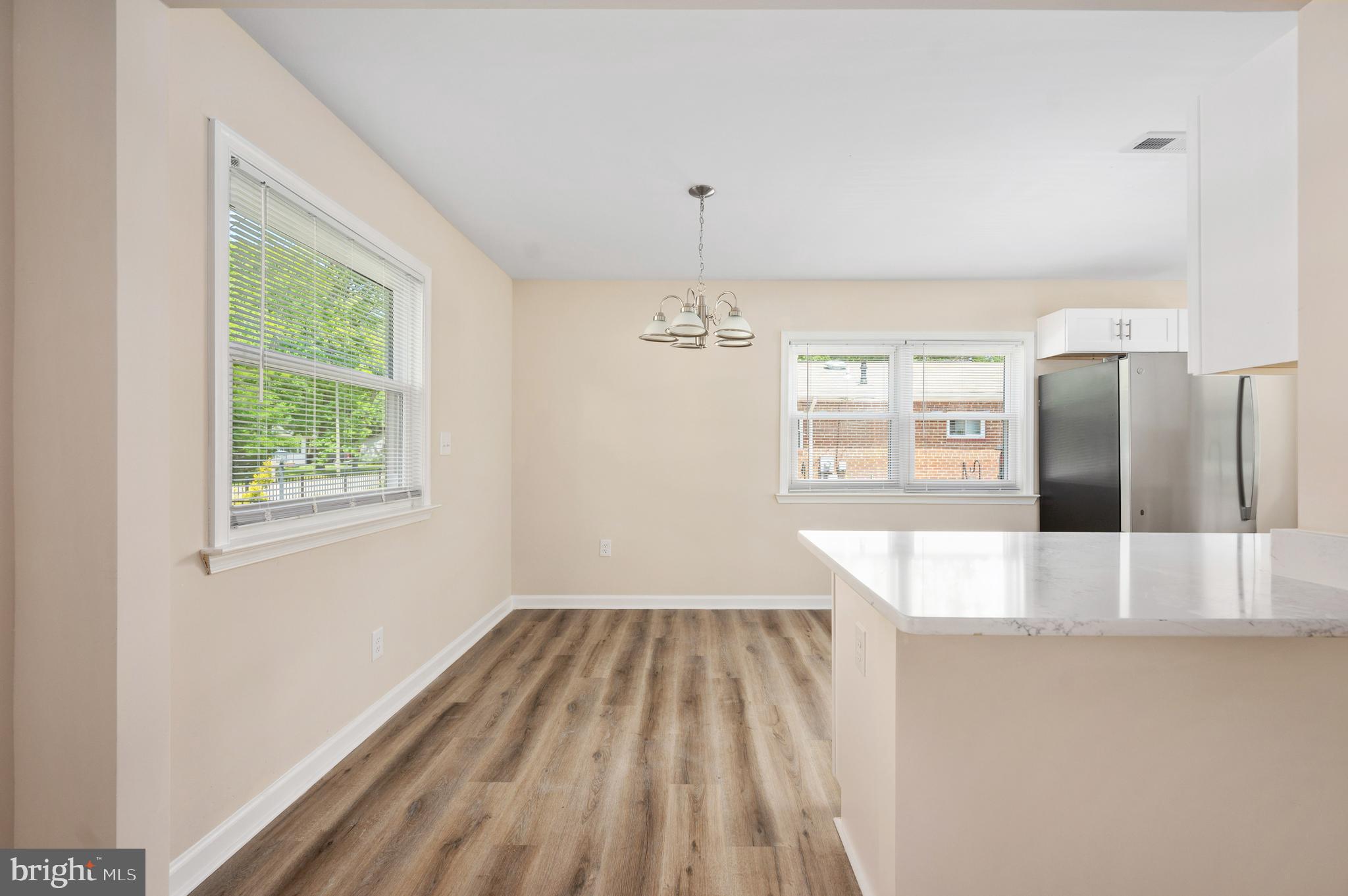 COLONIAL BEACH - Residential