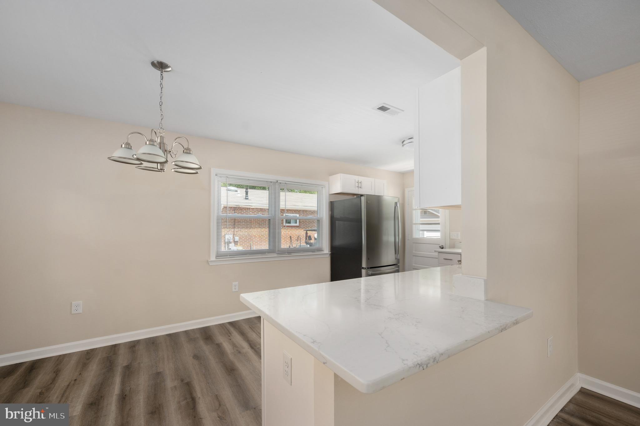 COLONIAL BEACH - Residential