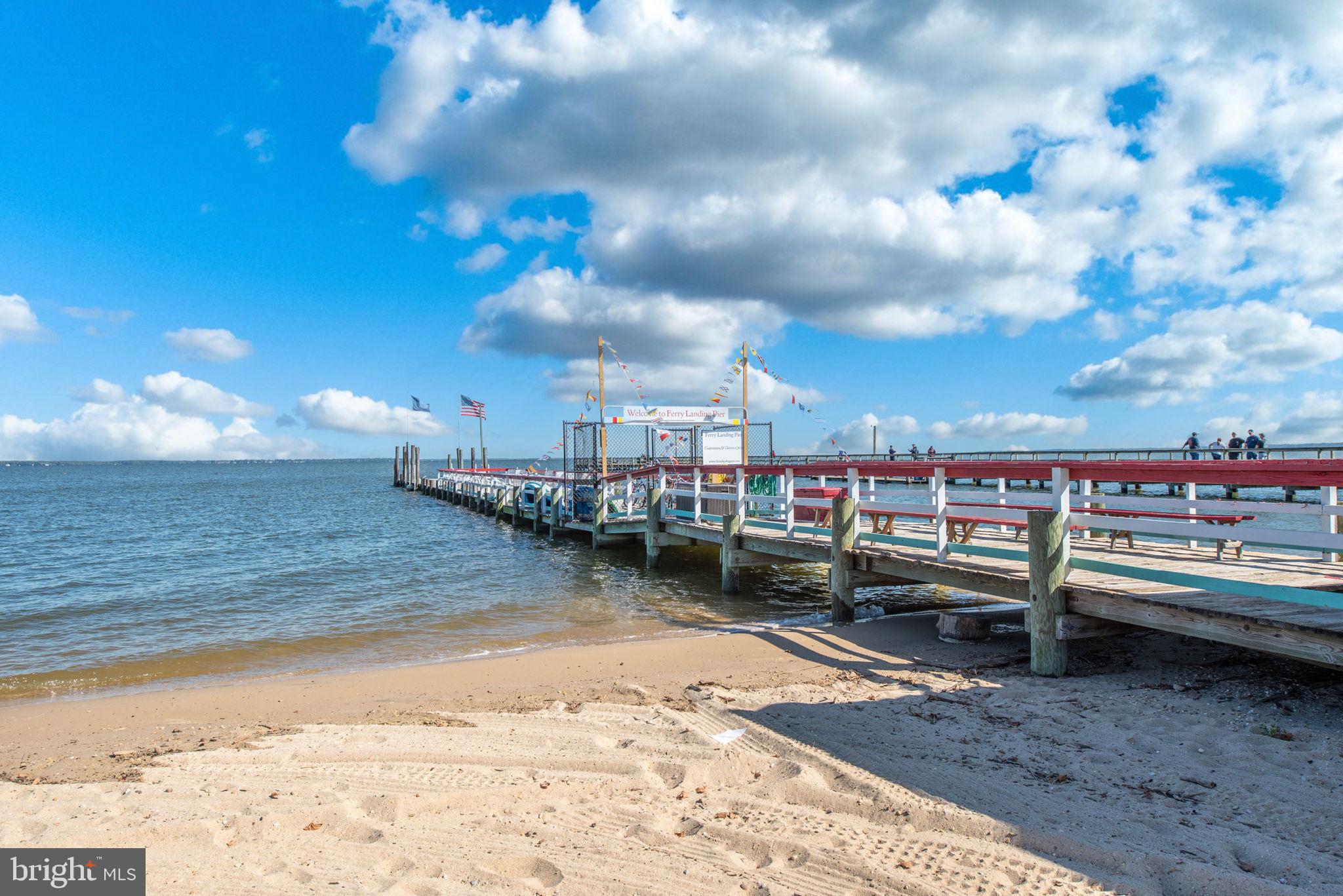 COLONIAL BEACH - Residential