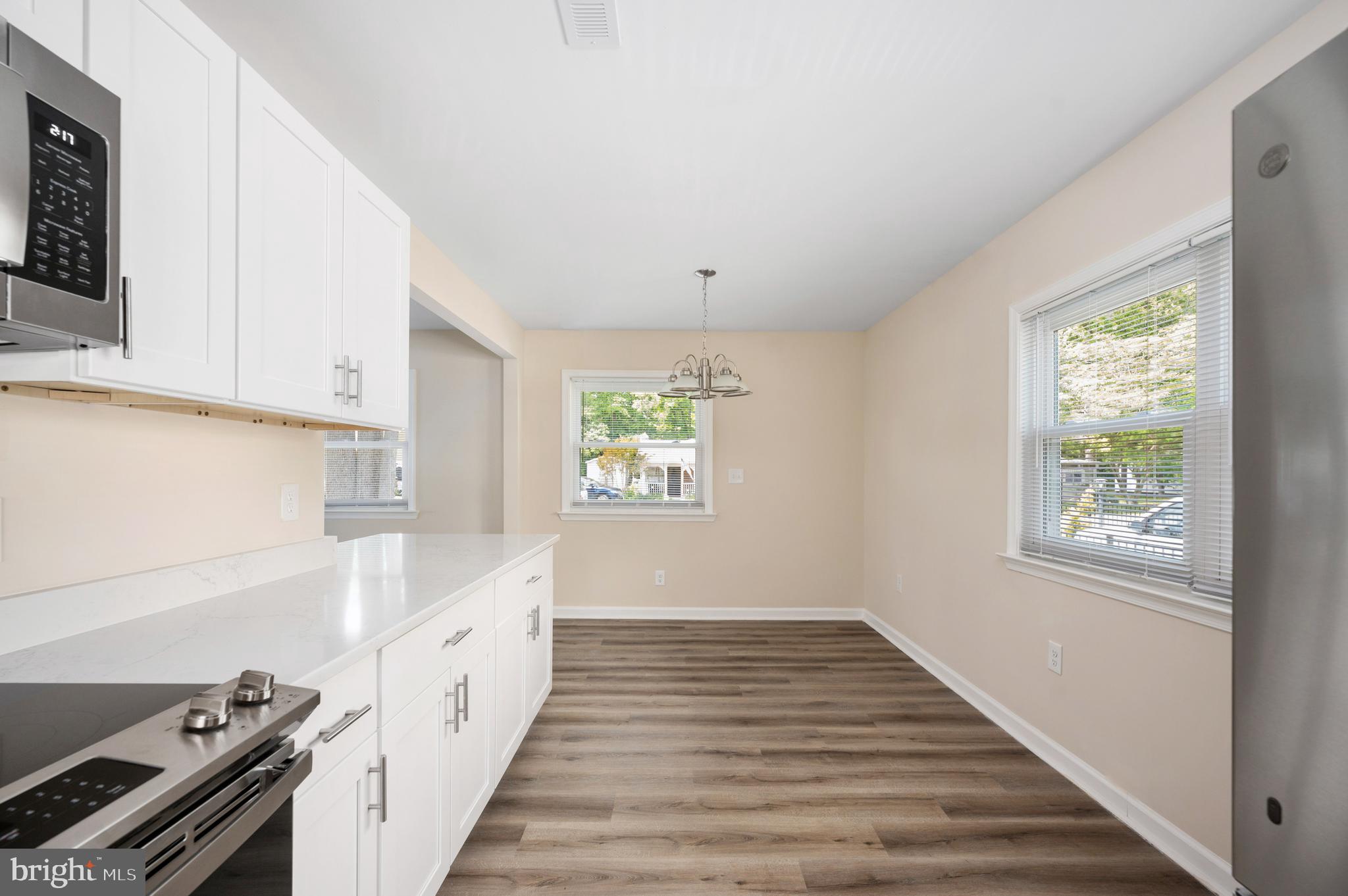 COLONIAL BEACH - Residential