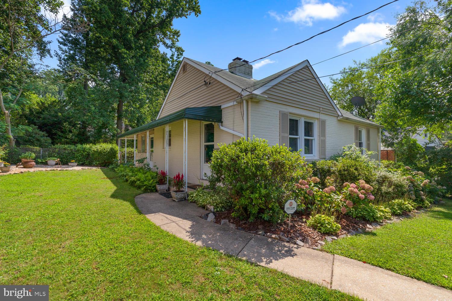 WHEATON HILLS - Residential