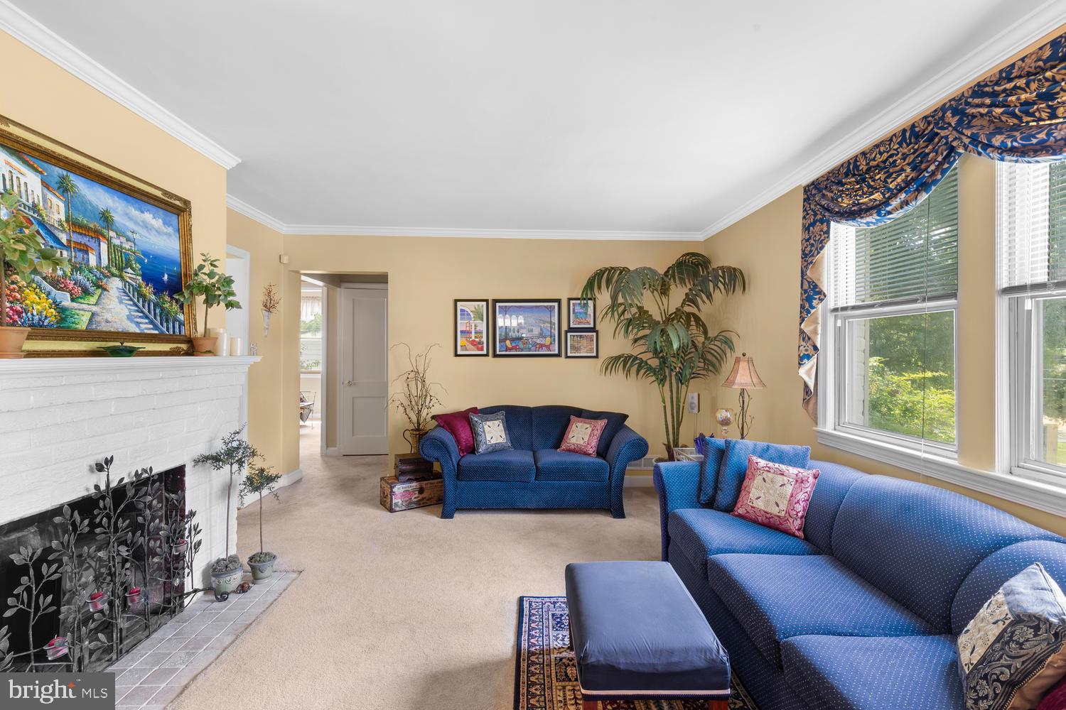 WHEATON HILLS - Residential