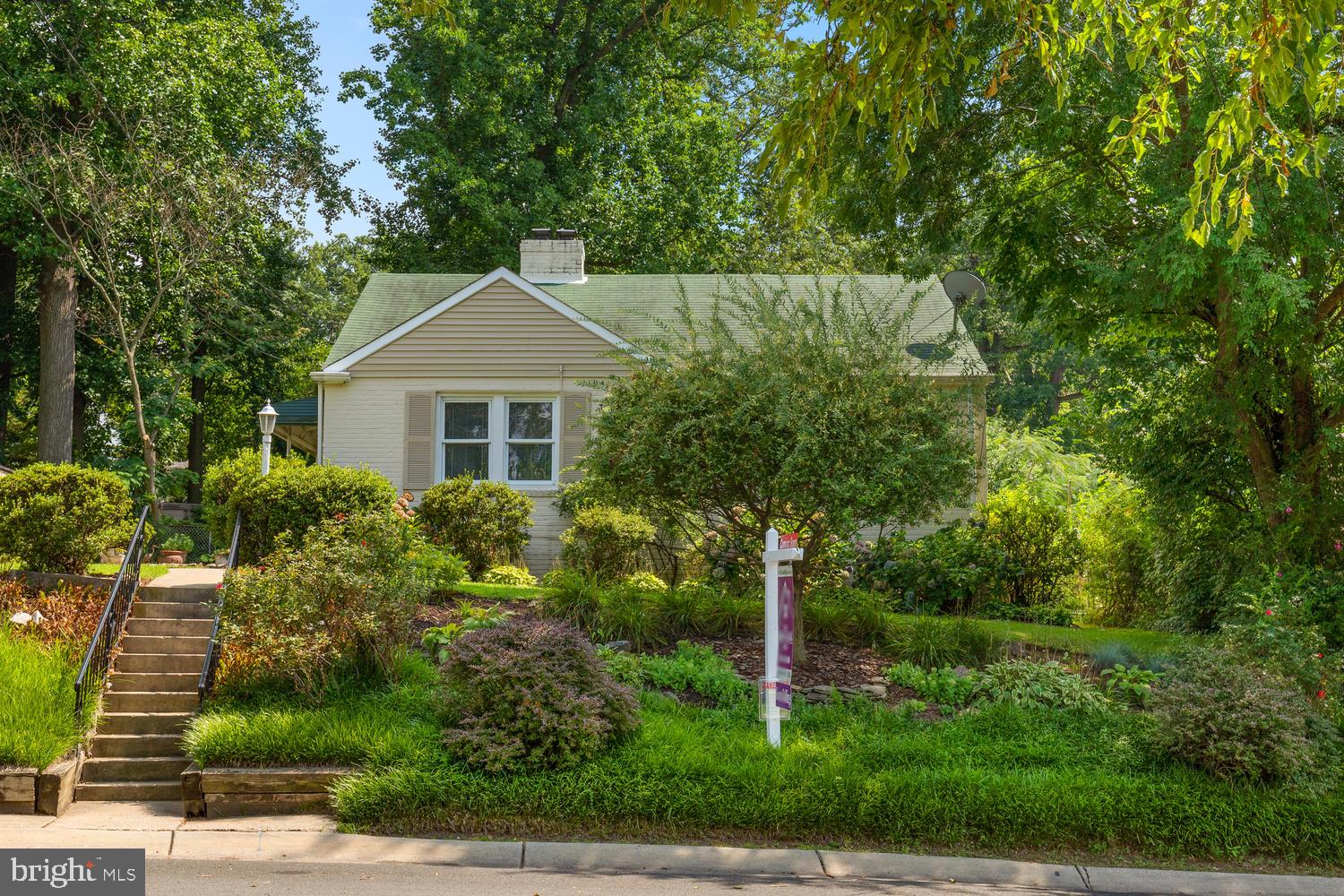 WHEATON HILLS - Residential