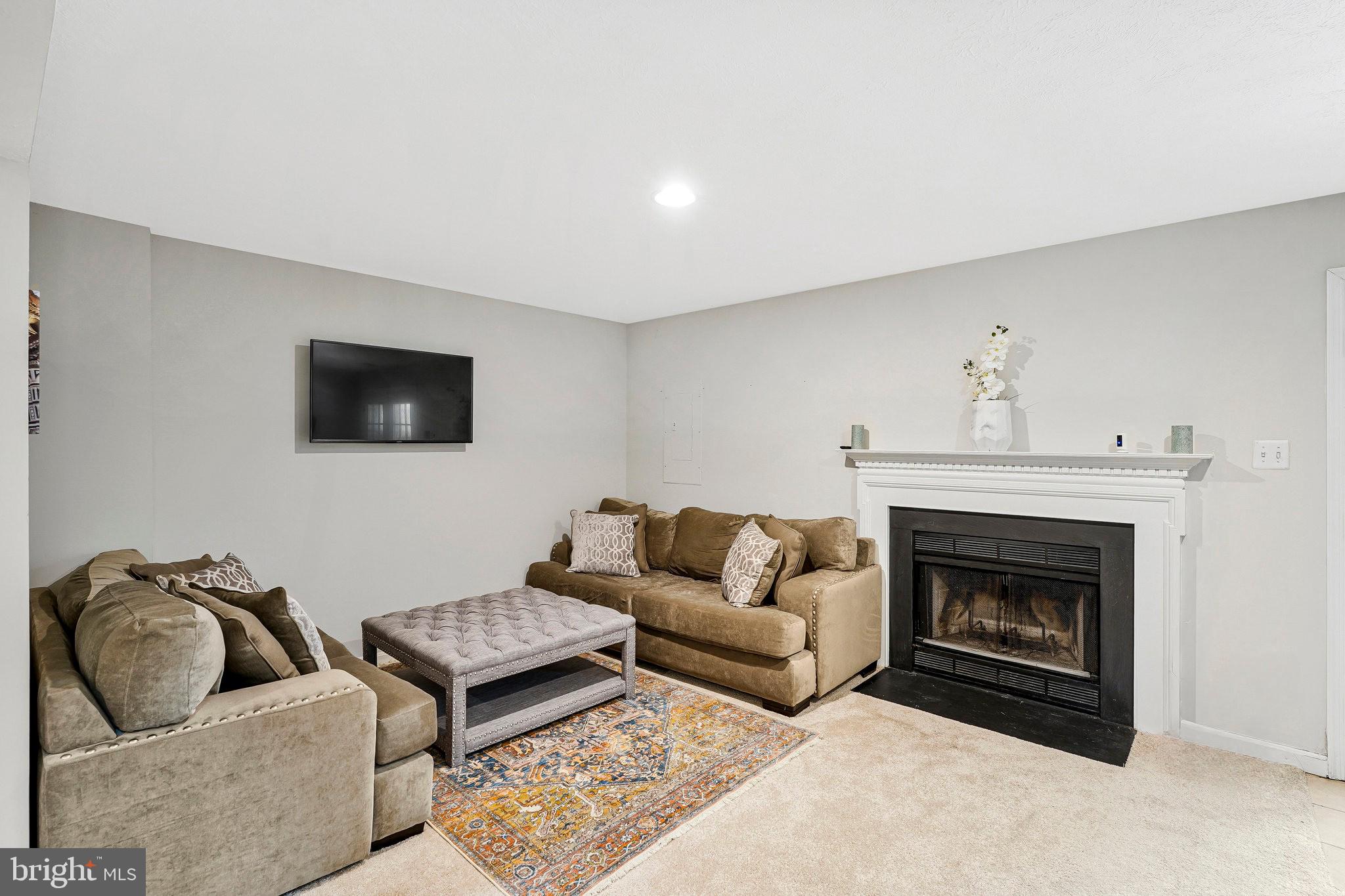 ENGLEWOOD MEWS - Residential