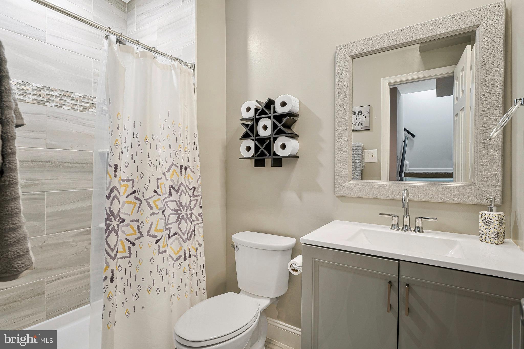 ENGLEWOOD MEWS - Residential