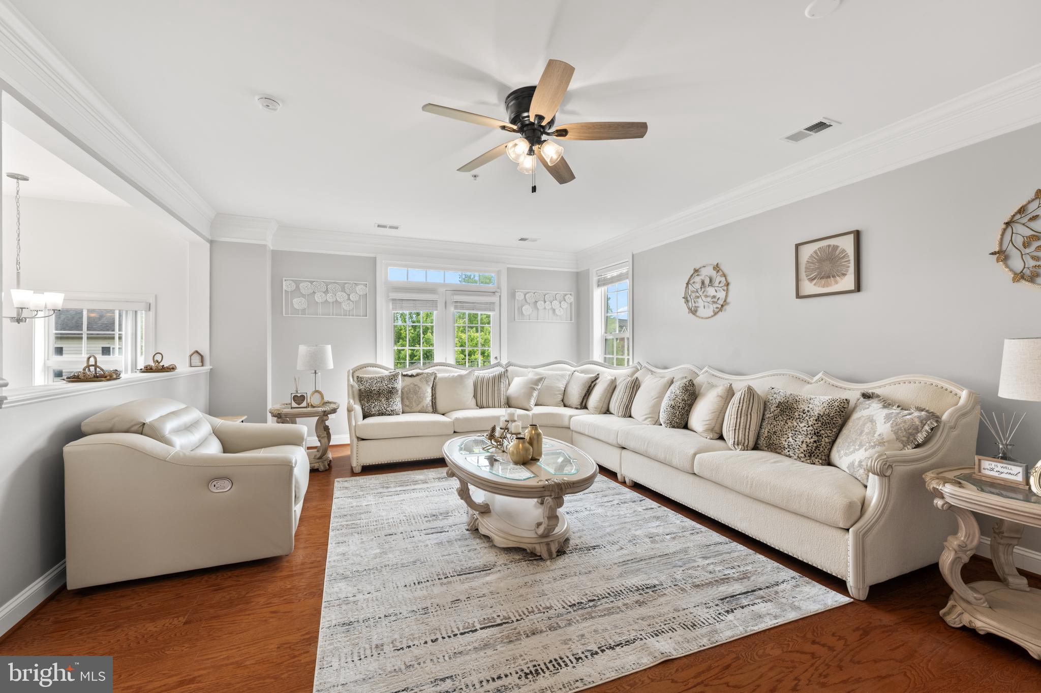 2111 ABBOTTSBURY WAY