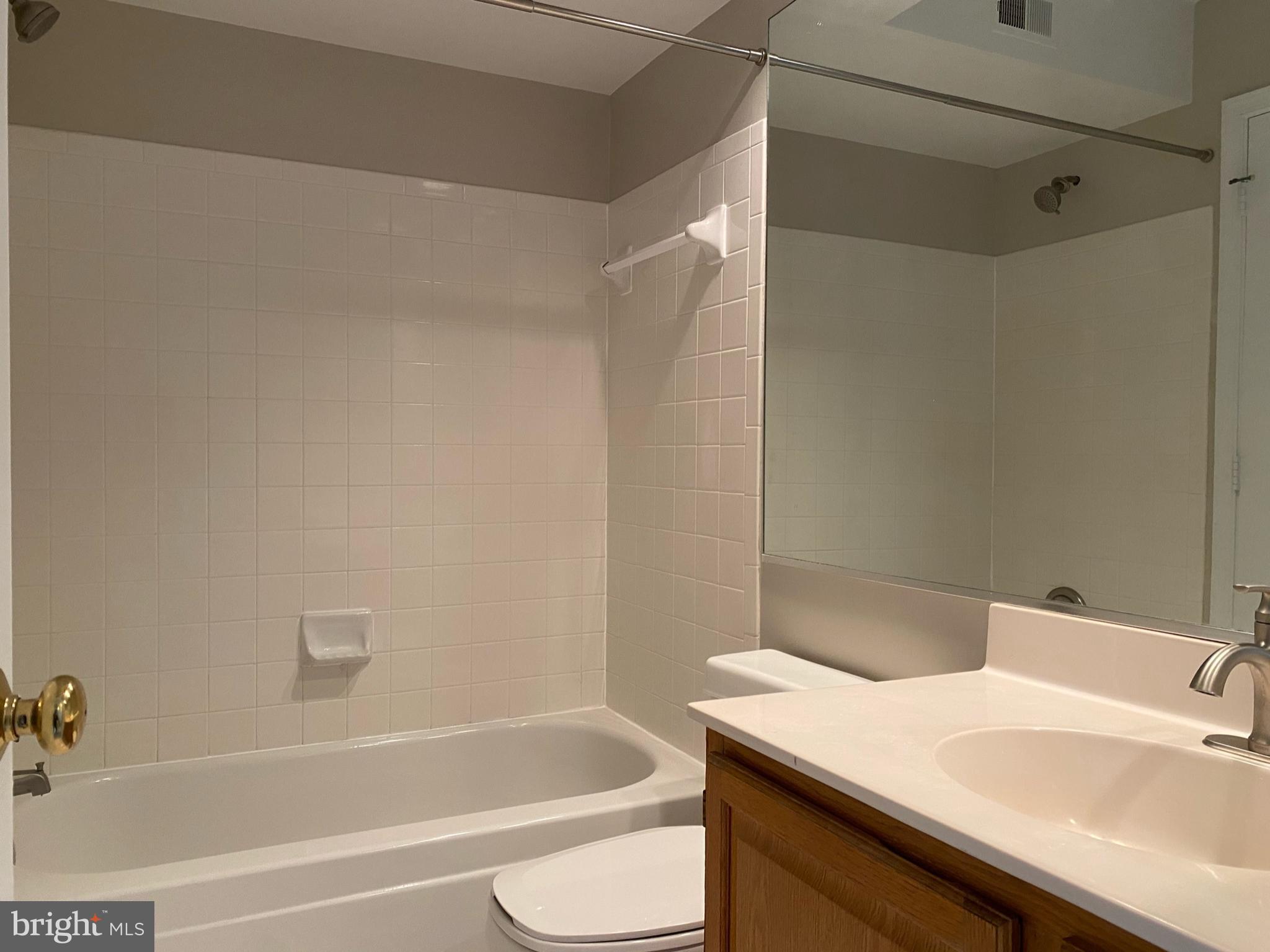 ETON SQUARE - Residential