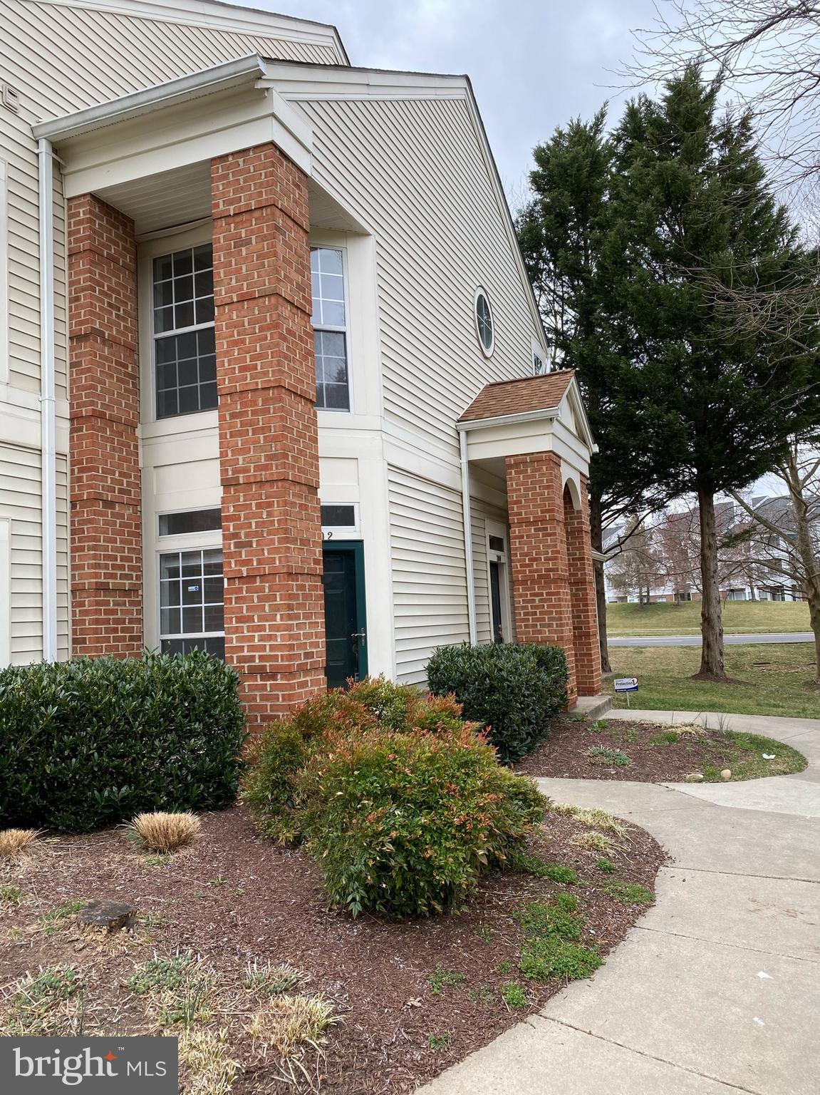 ETON SQUARE - Residential