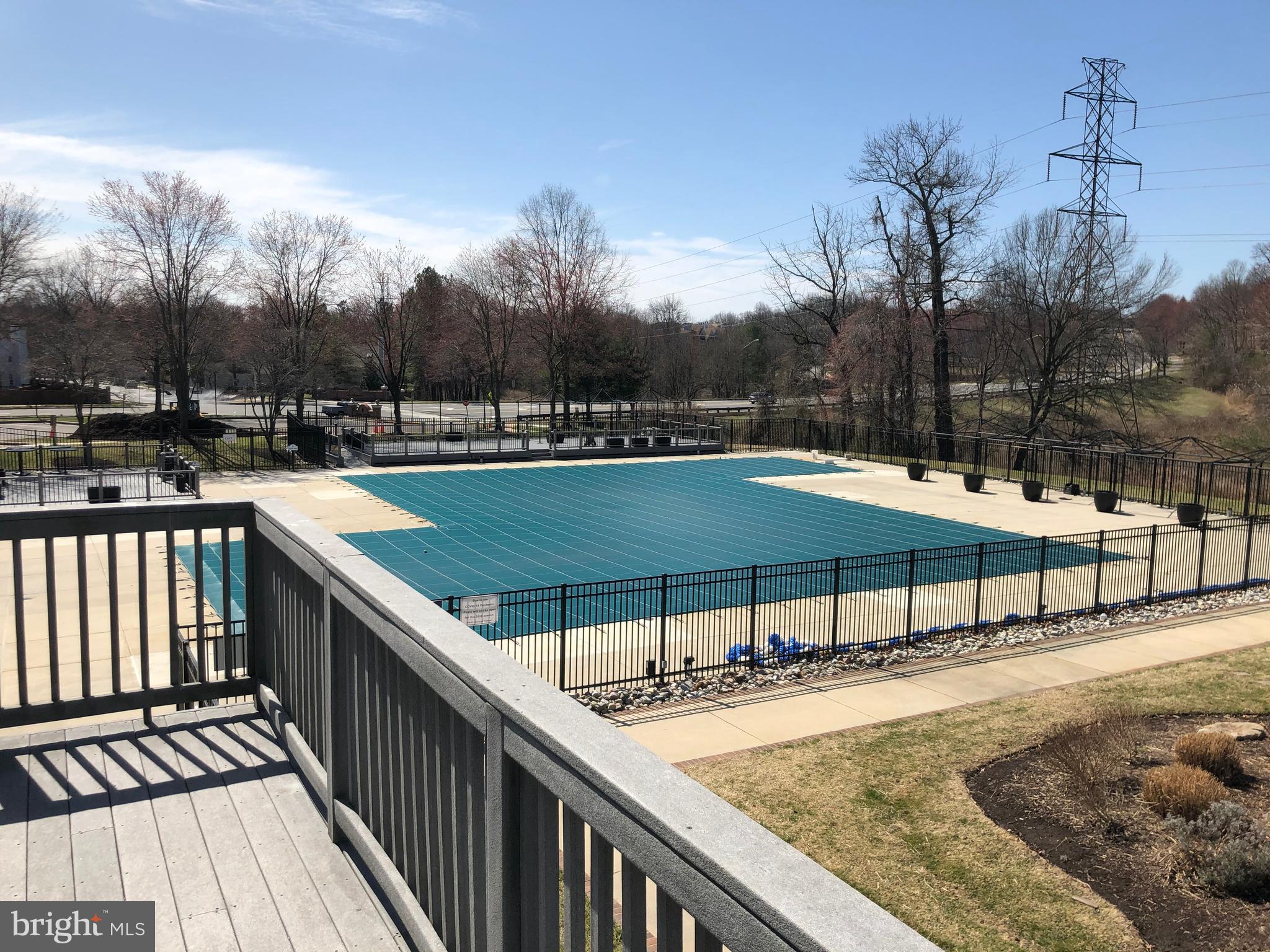 ETON SQUARE - Residential