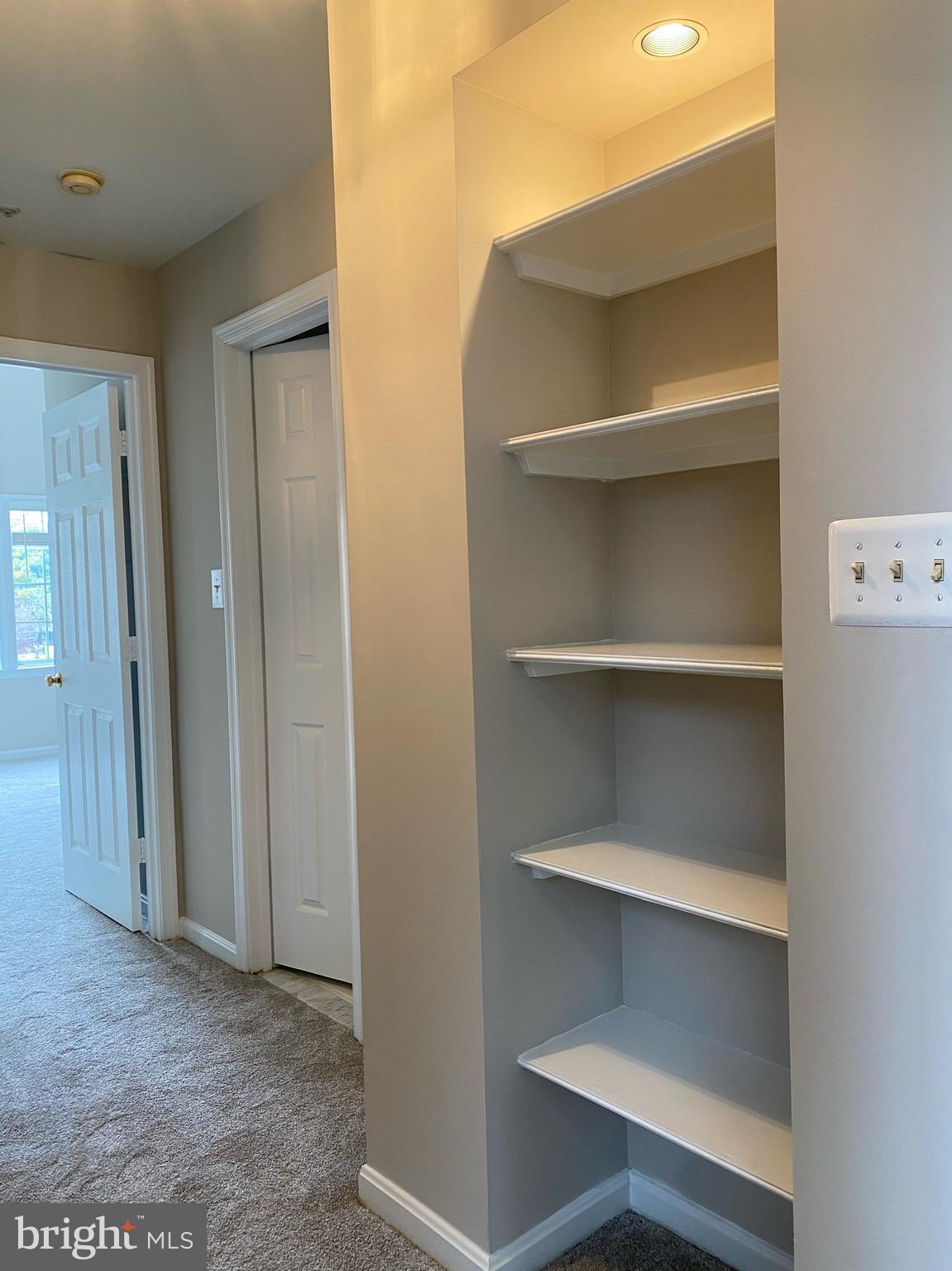 ETON SQUARE - Residential