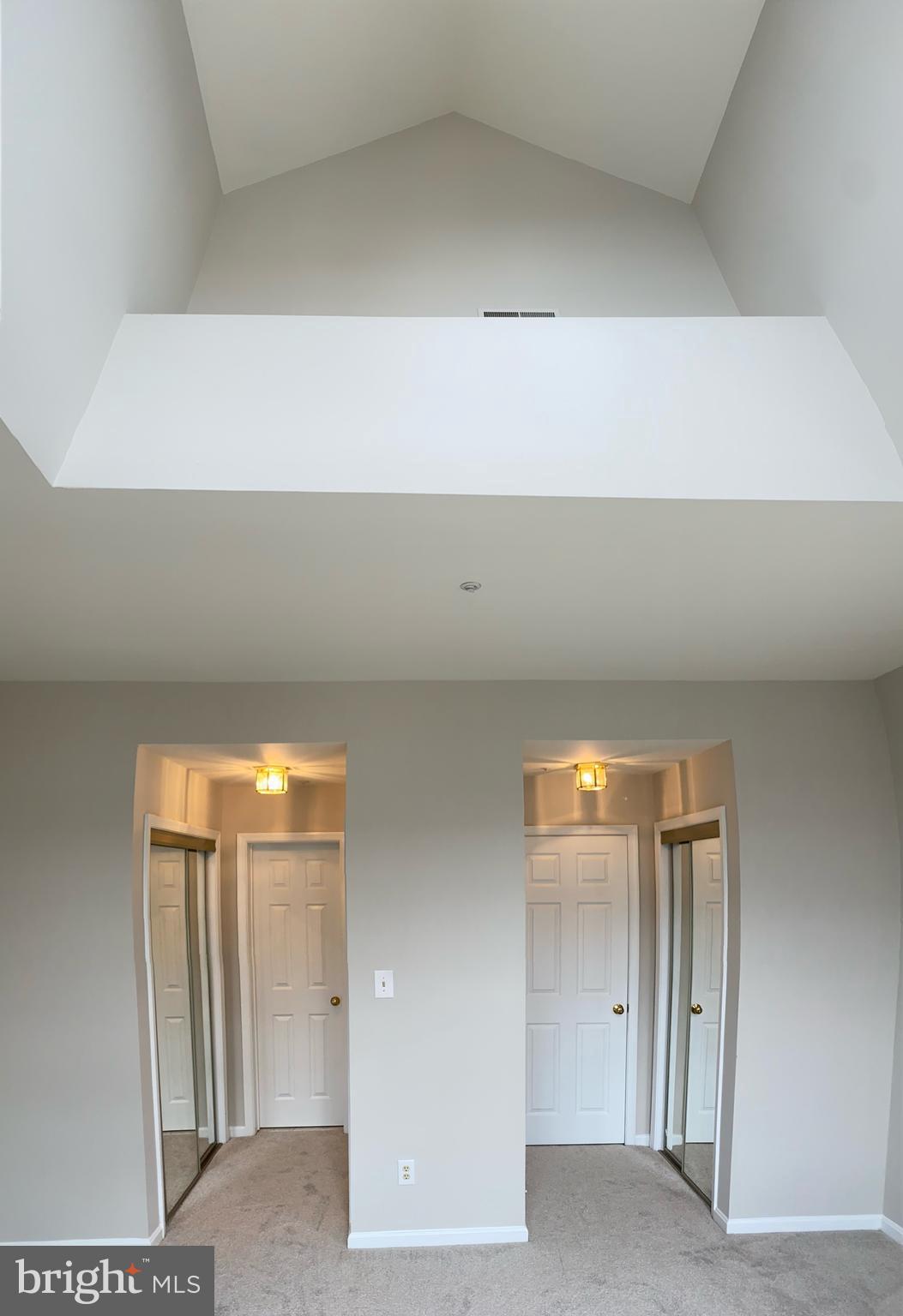 ETON SQUARE - Residential