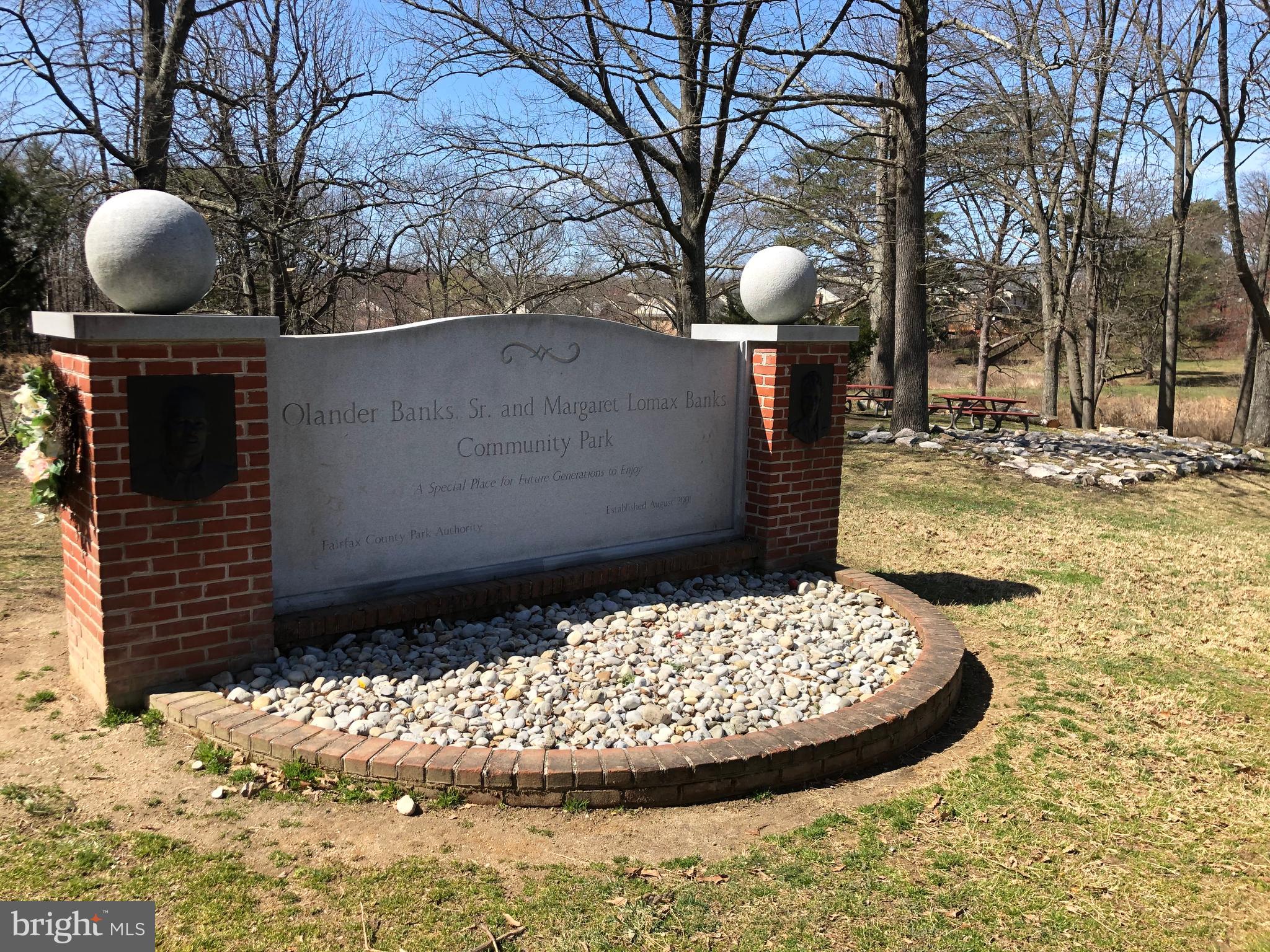 ETON SQUARE - Residential
