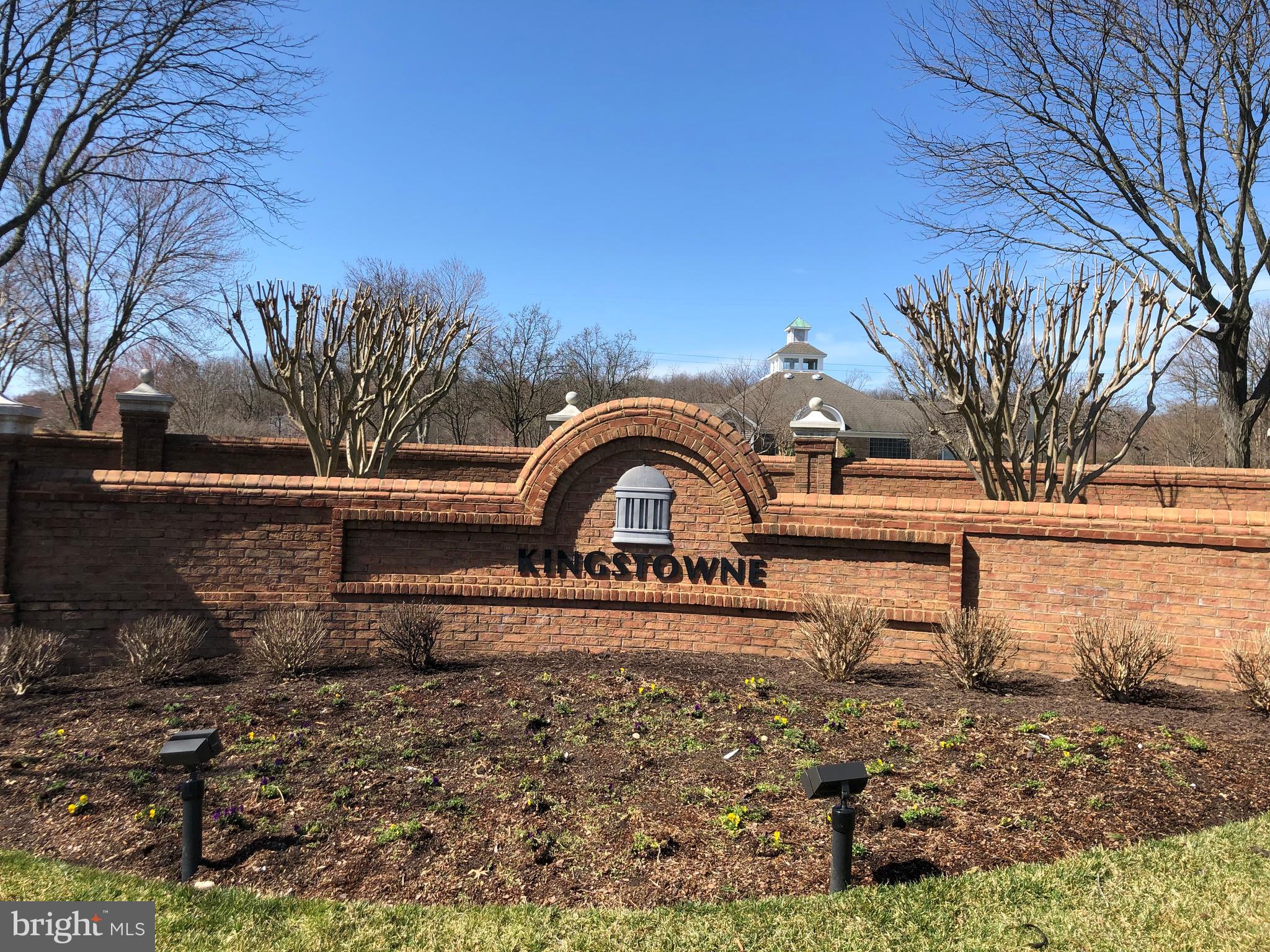 ETON SQUARE - Residential