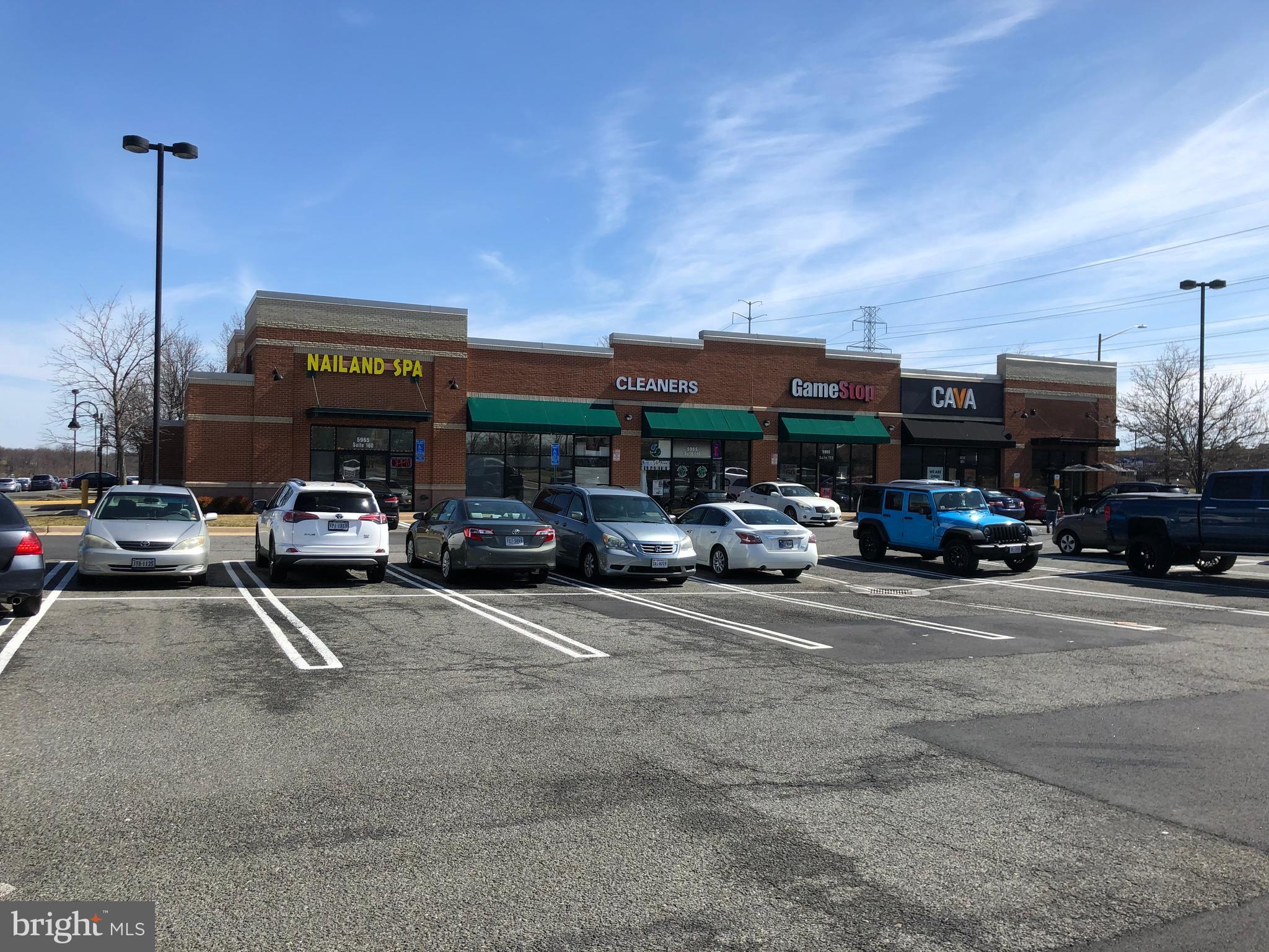 ETON SQUARE - Residential