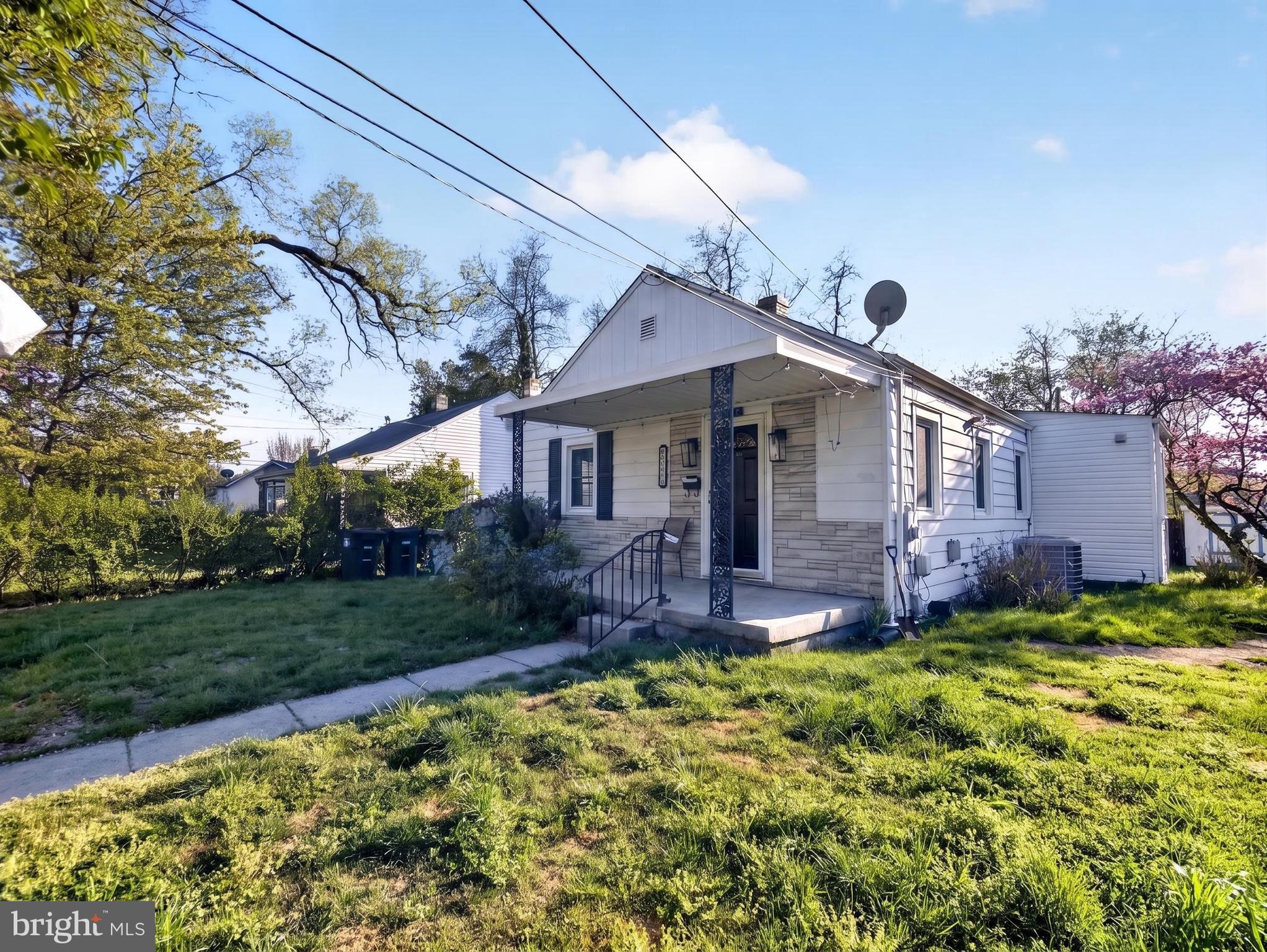 QUEENS CHAPEL - Residential