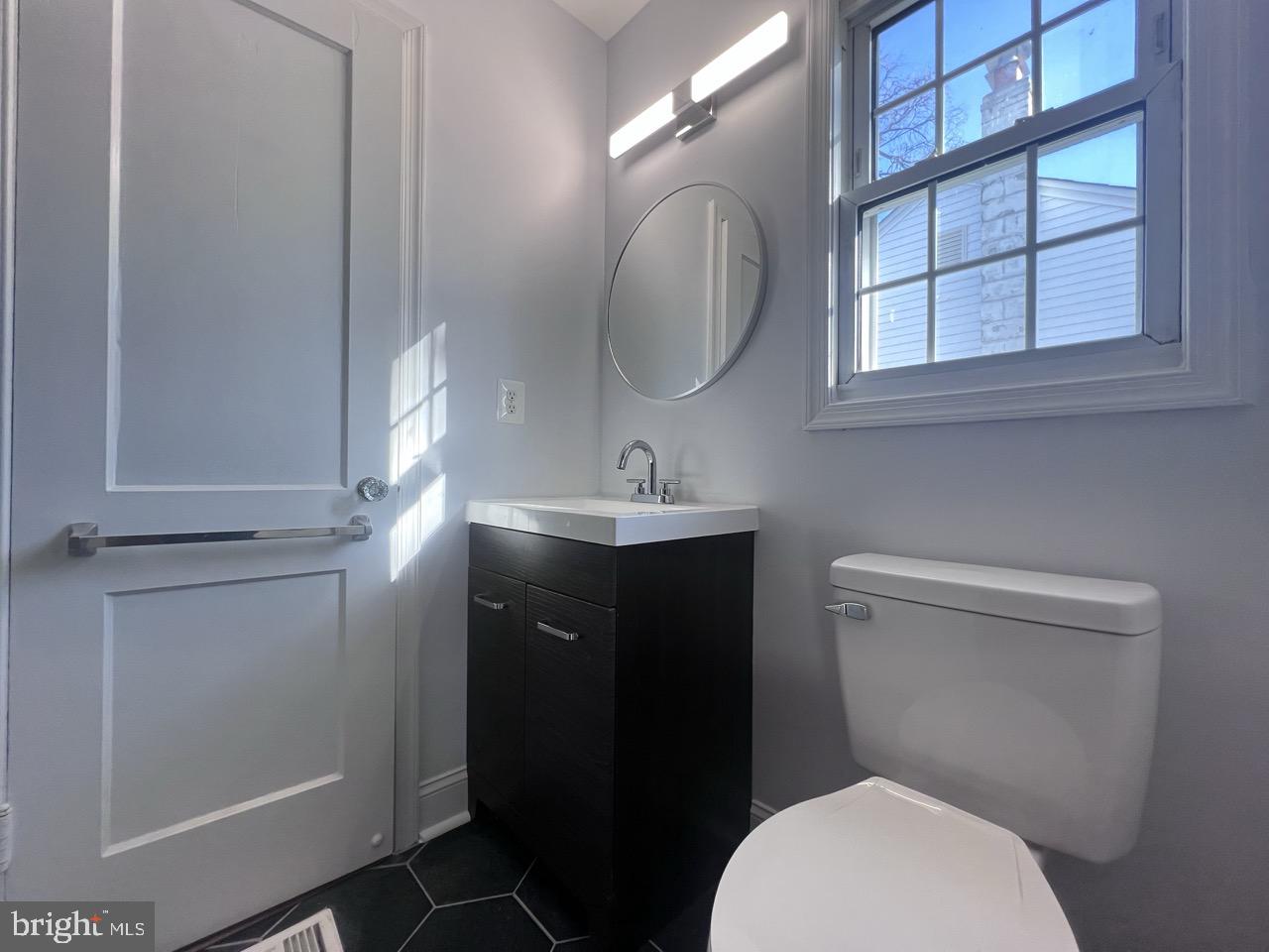 QUEENS CHAPEL - Residential