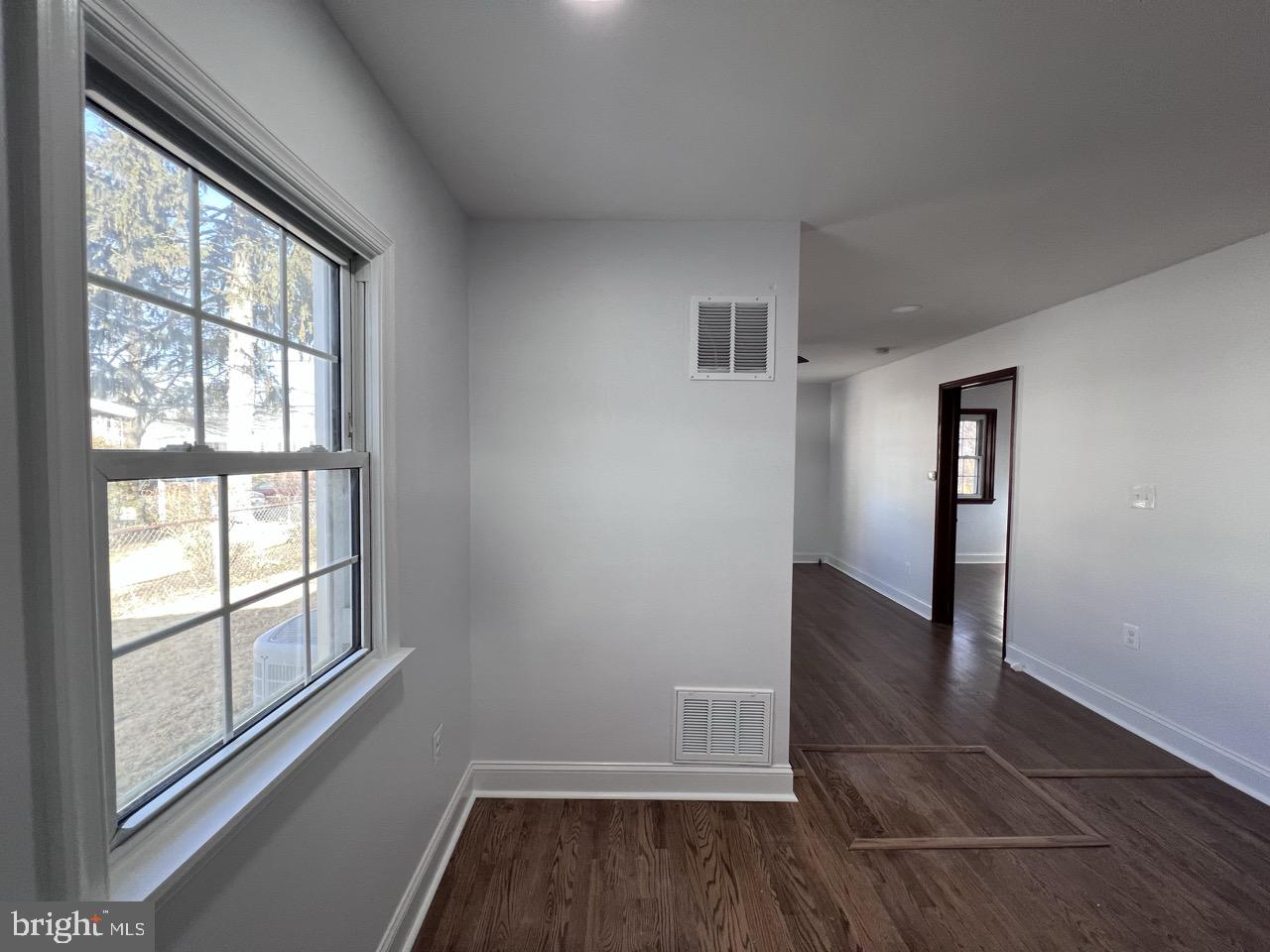 QUEENS CHAPEL - Residential