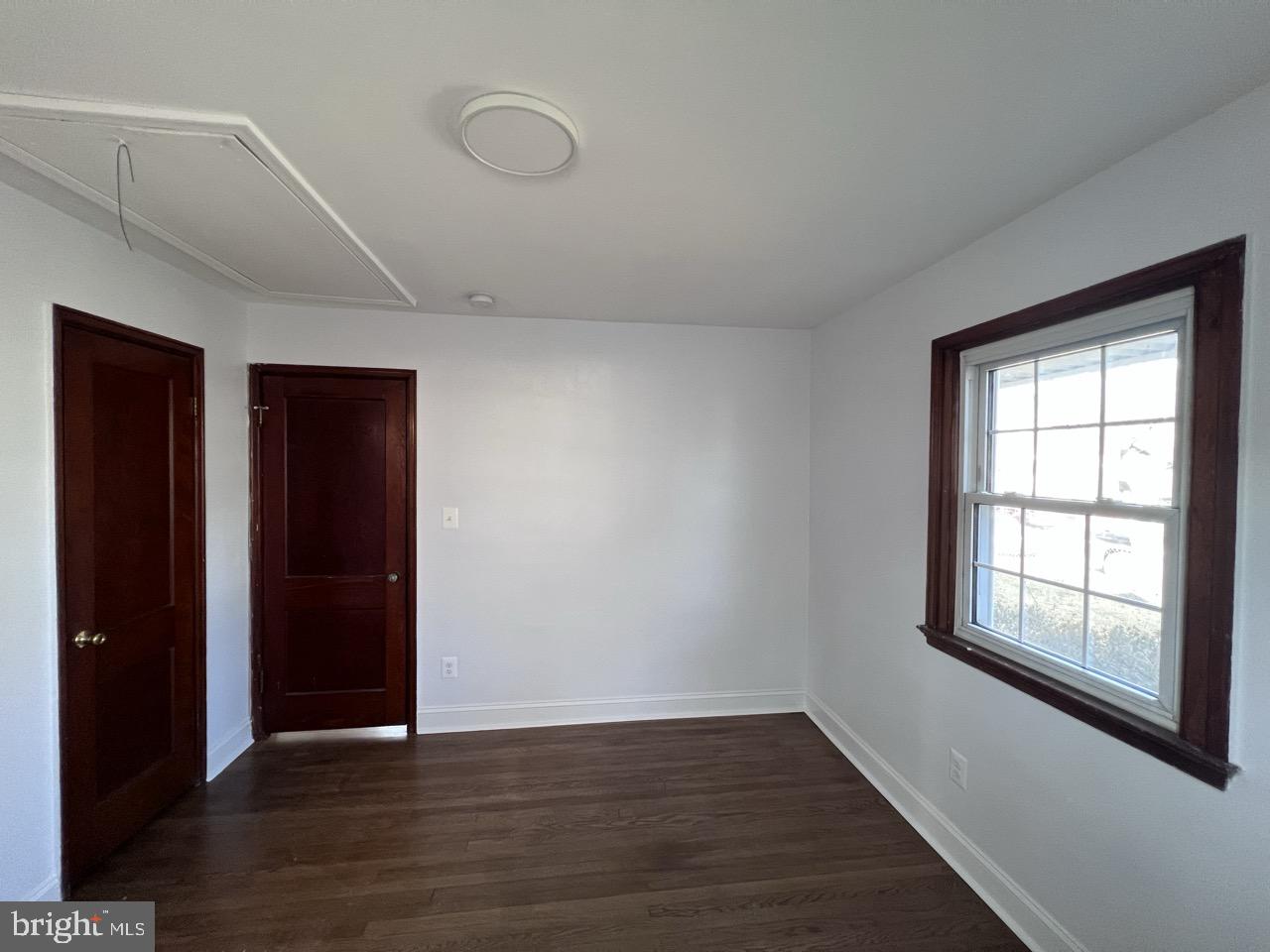 QUEENS CHAPEL - Residential