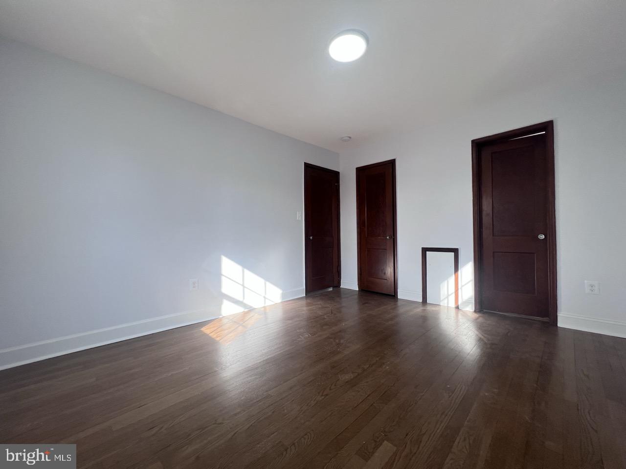 QUEENS CHAPEL - Residential