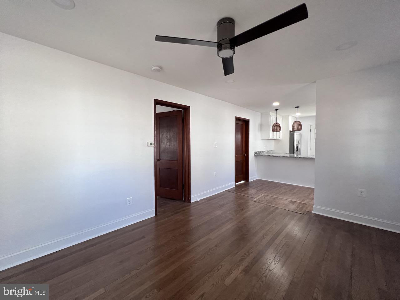 QUEENS CHAPEL - Residential