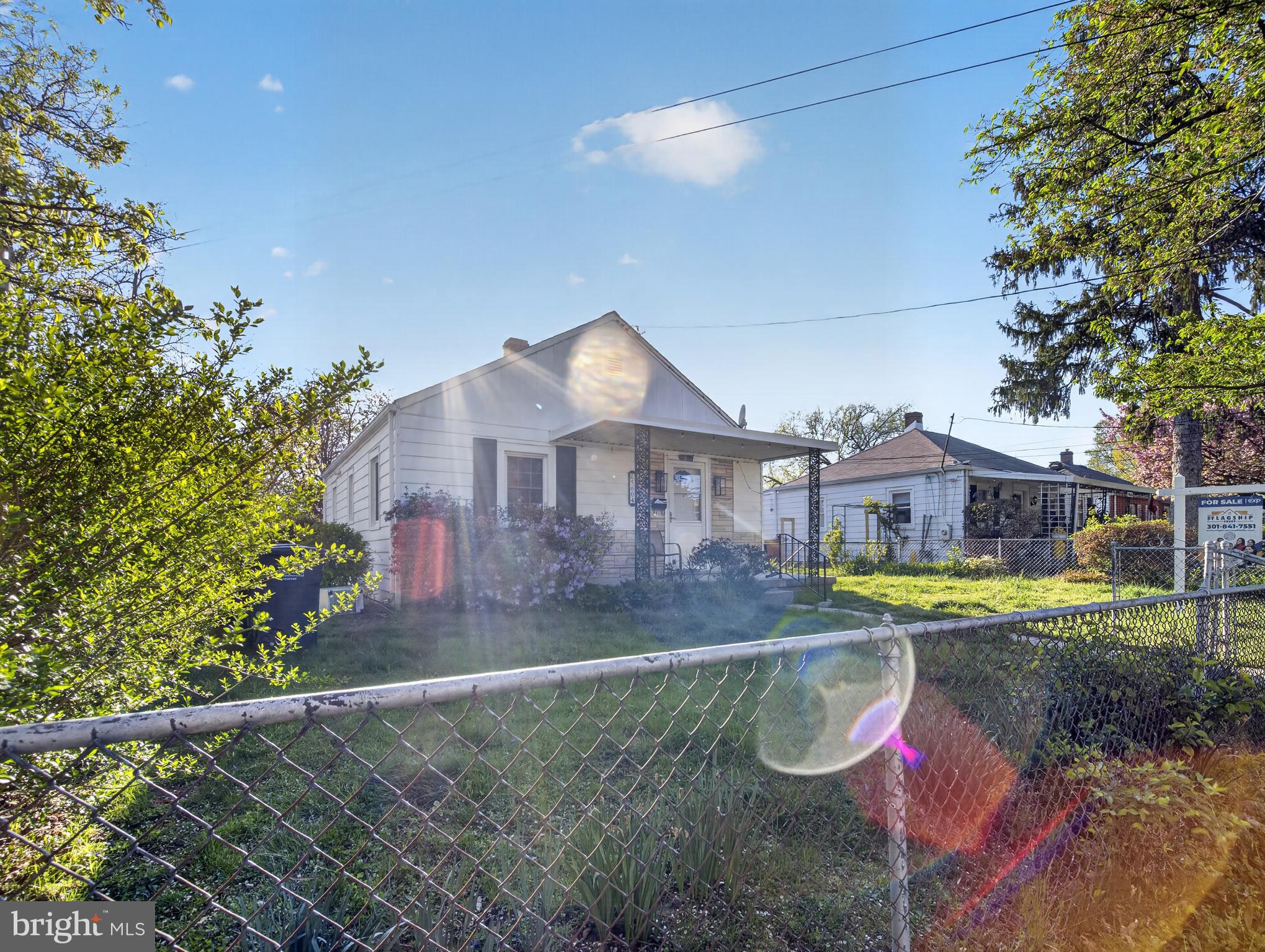 QUEENS CHAPEL - Residential