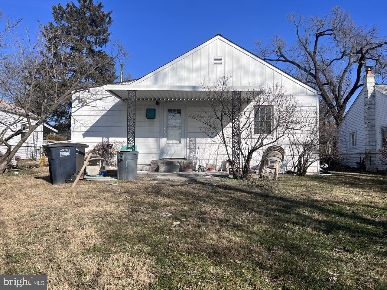 QUEENS CHAPEL - Residential