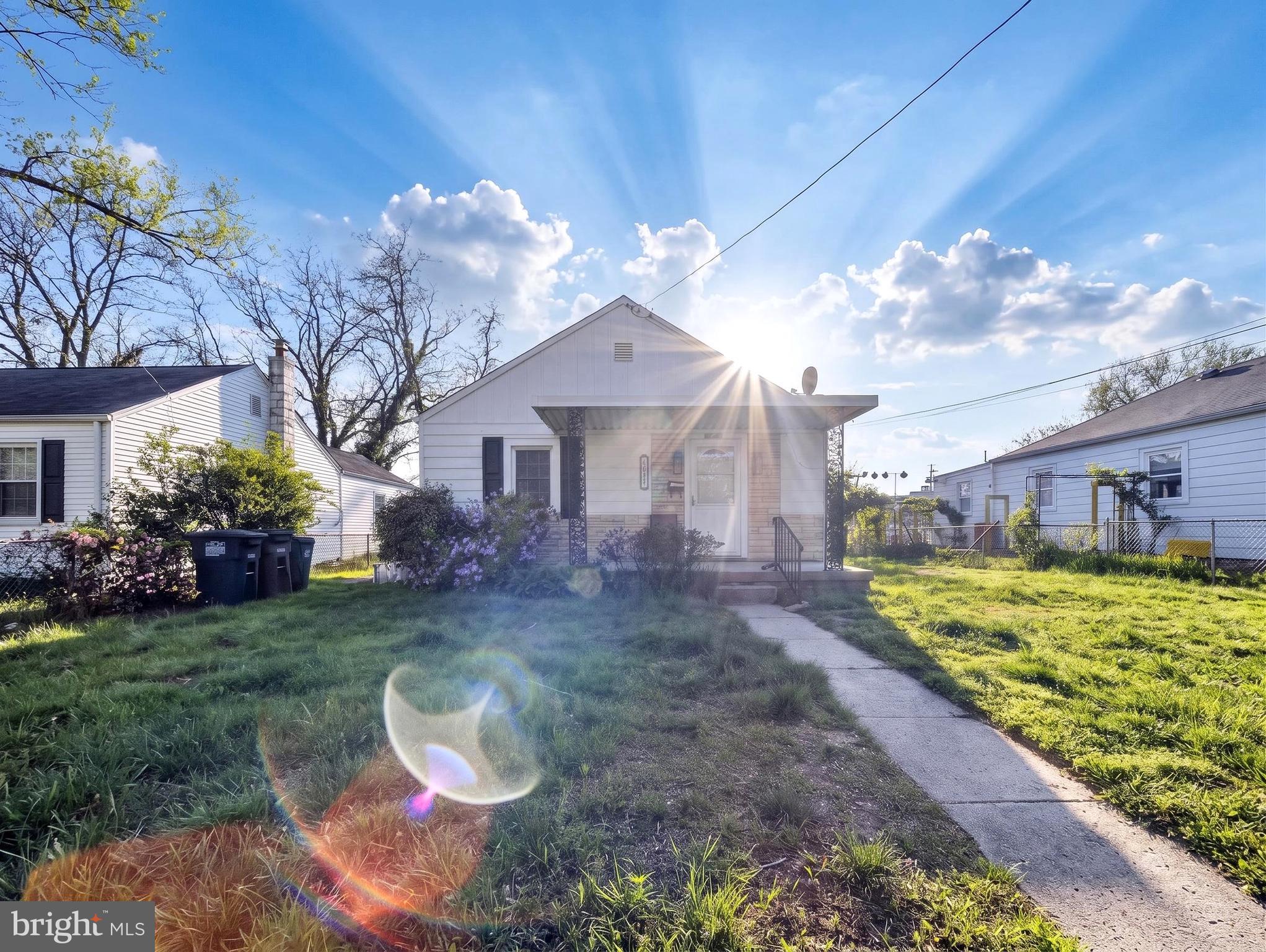 QUEENS CHAPEL - Residential