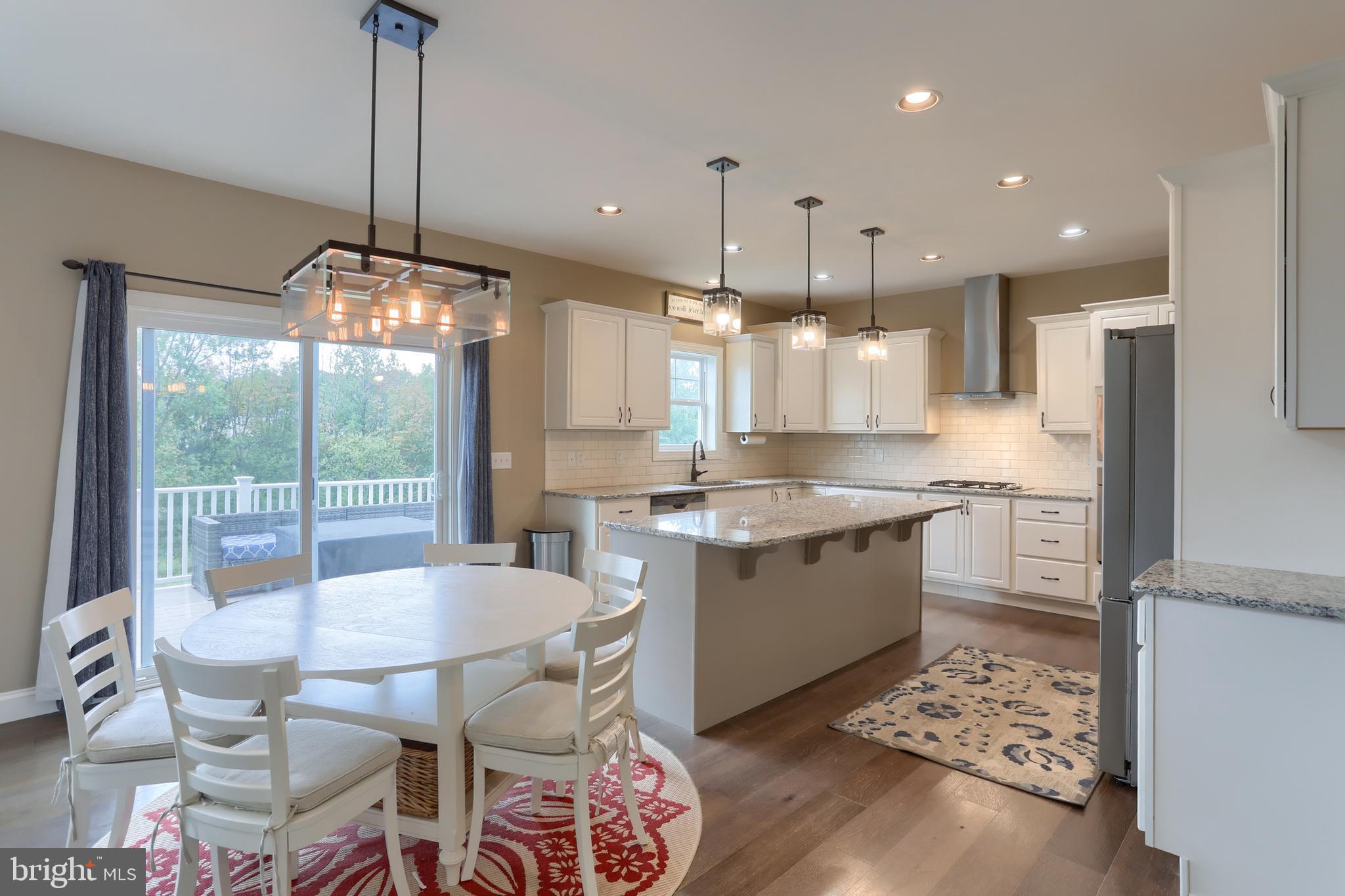 WILSHIRE ESTATES - Residential