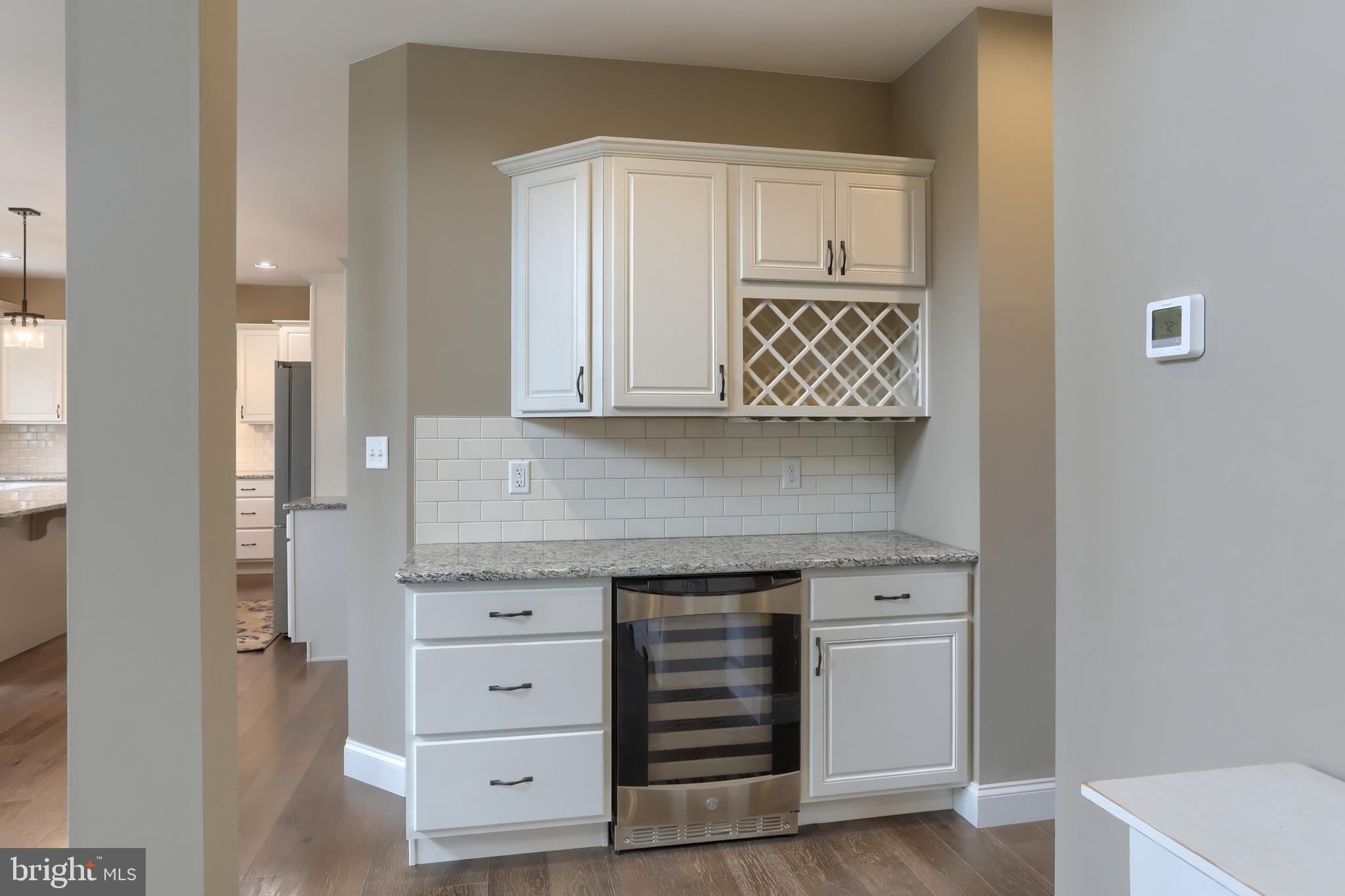 WILSHIRE ESTATES - Residential