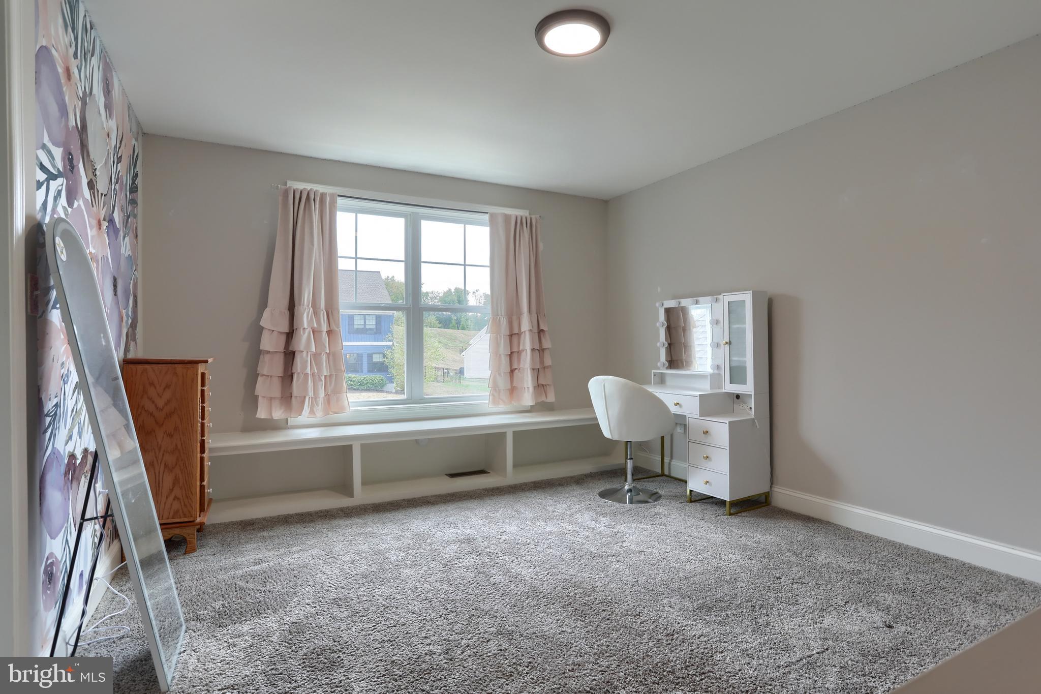 WILSHIRE ESTATES - Residential