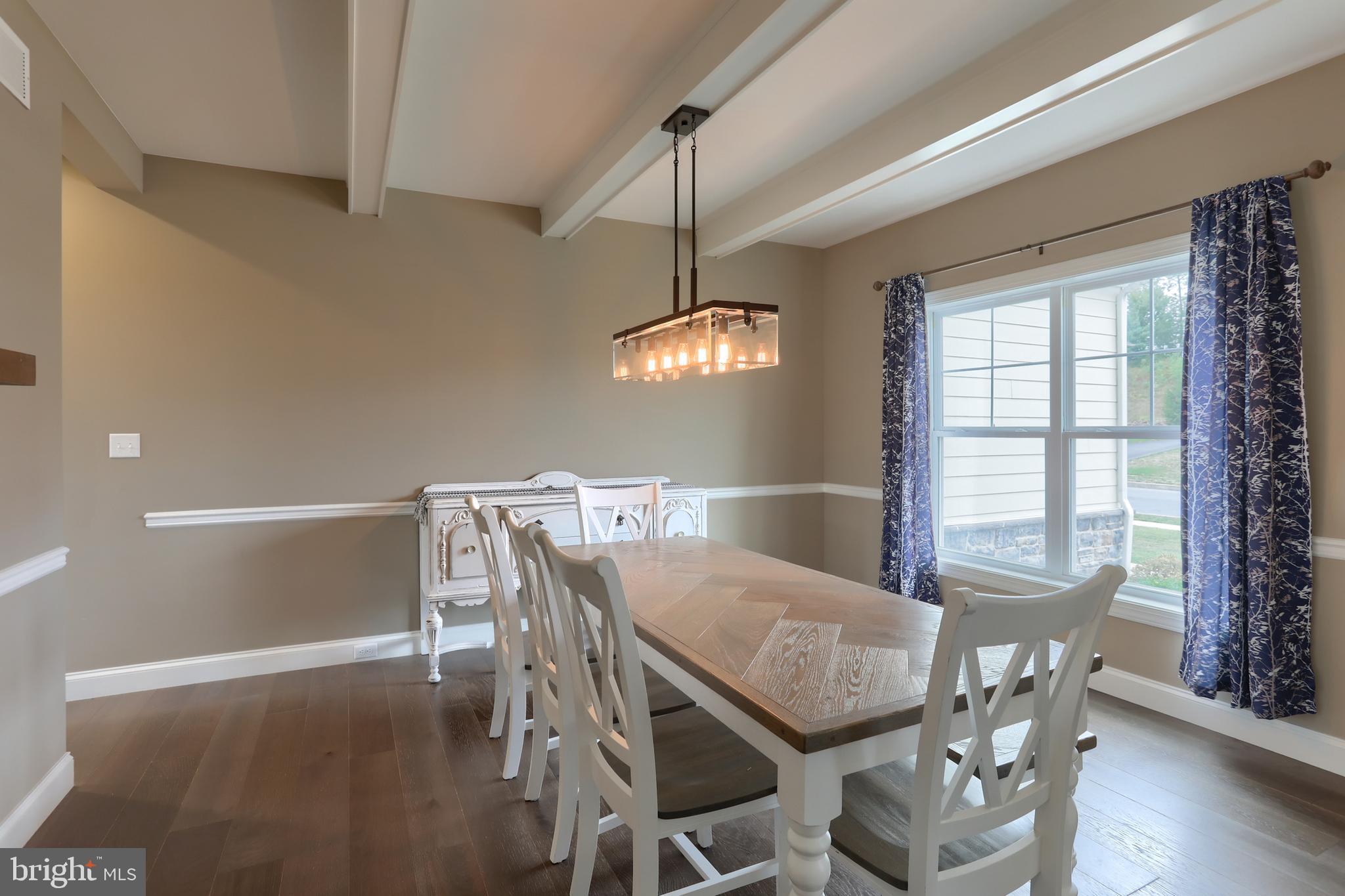 WILSHIRE ESTATES - Residential