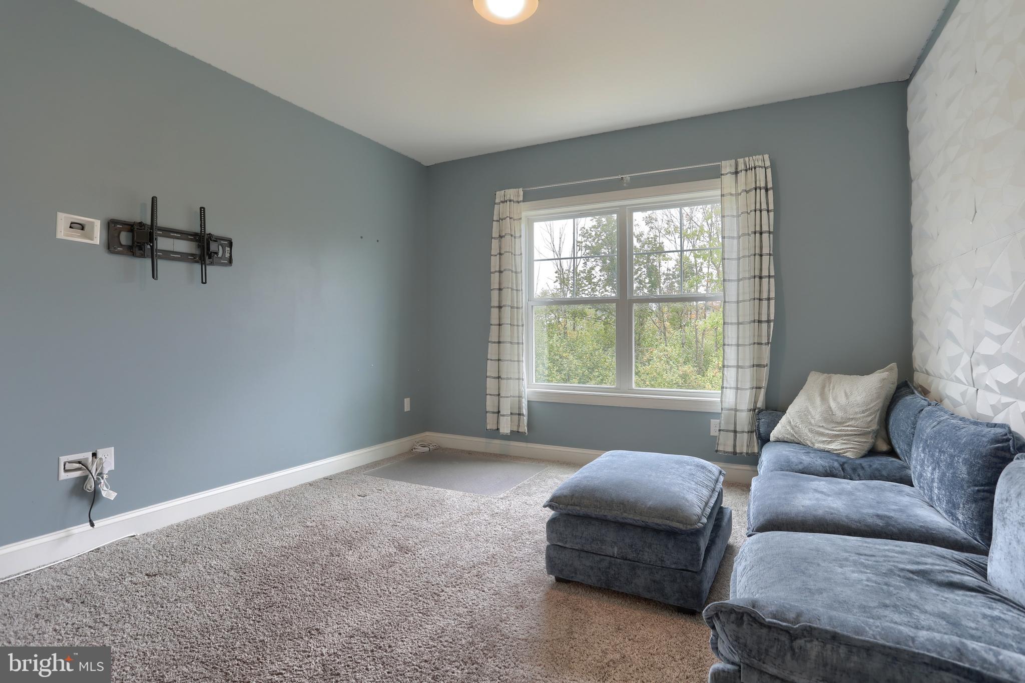 WILSHIRE ESTATES - Residential