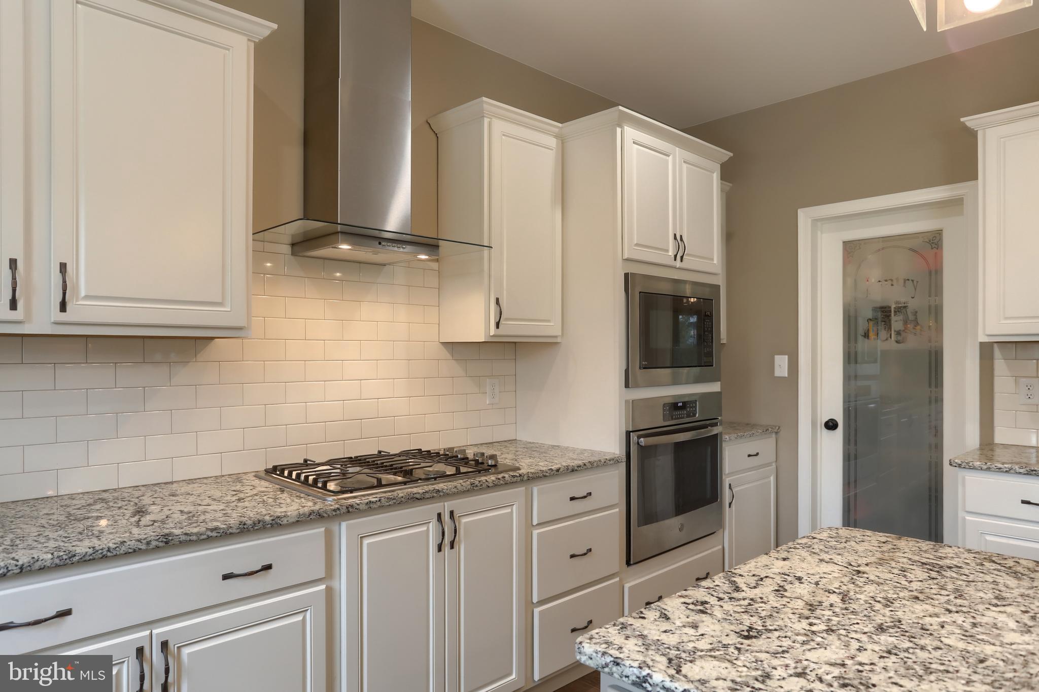 WILSHIRE ESTATES - Residential