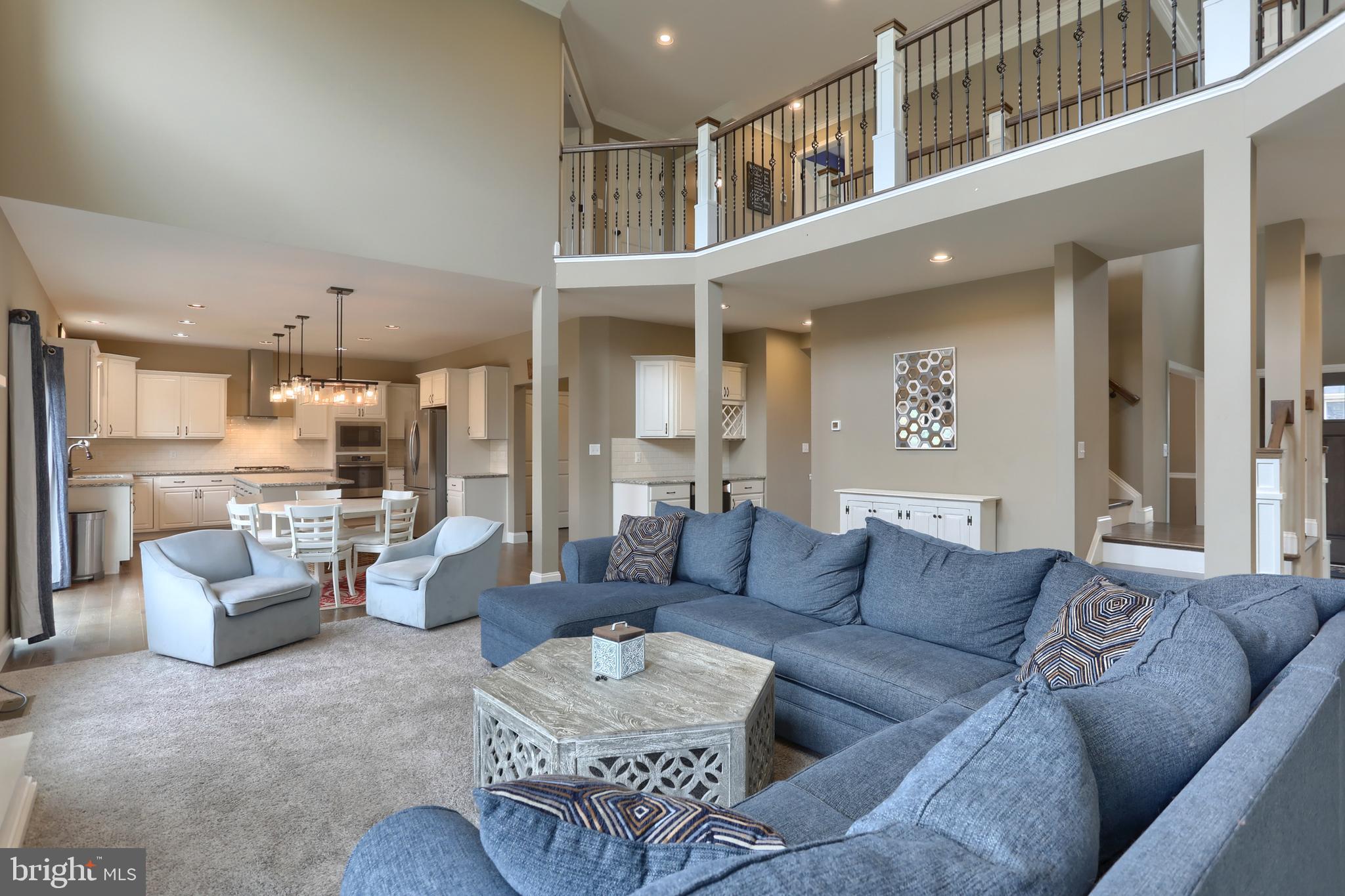 WILSHIRE ESTATES - Residential