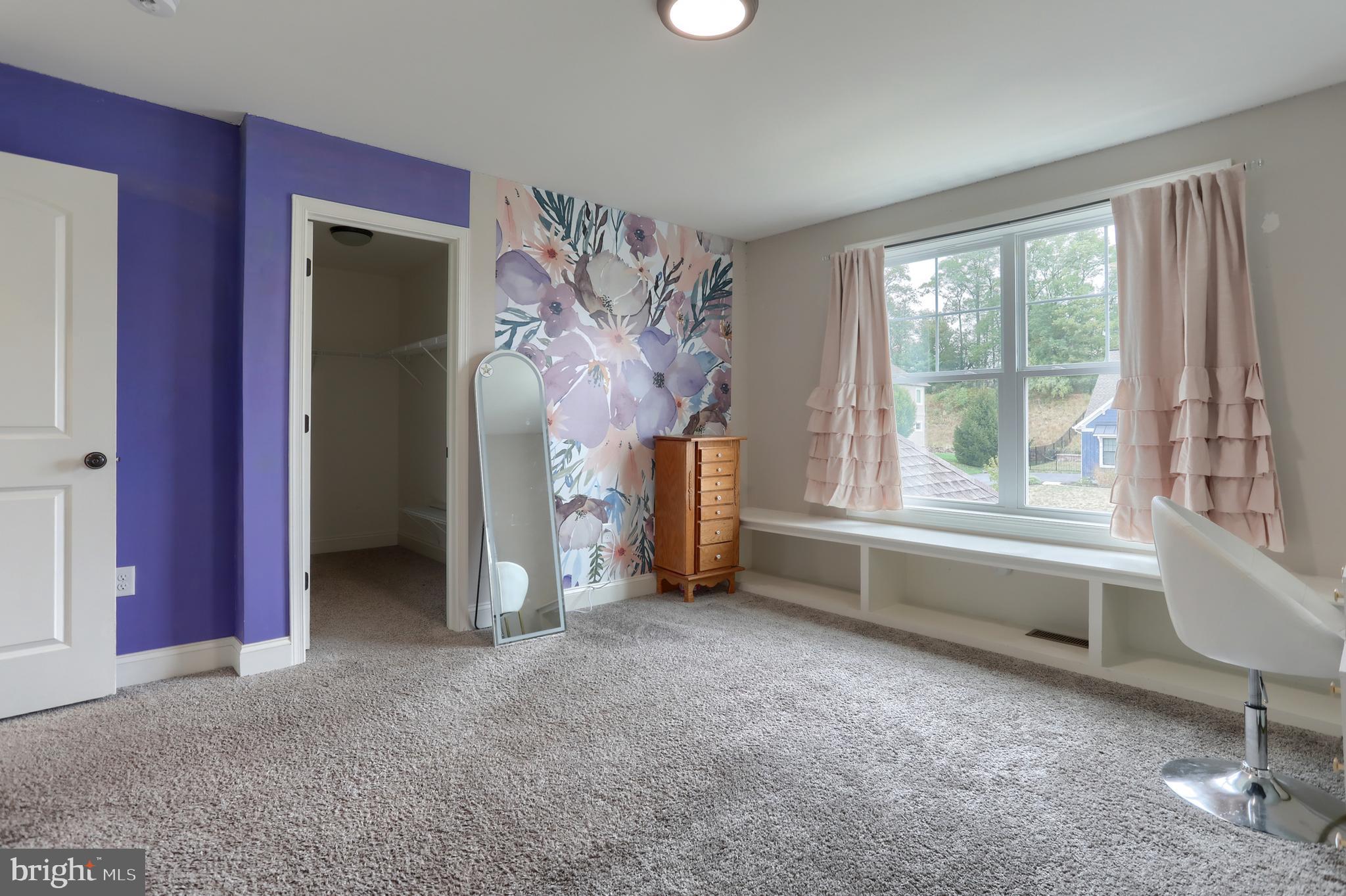 WILSHIRE ESTATES - Residential