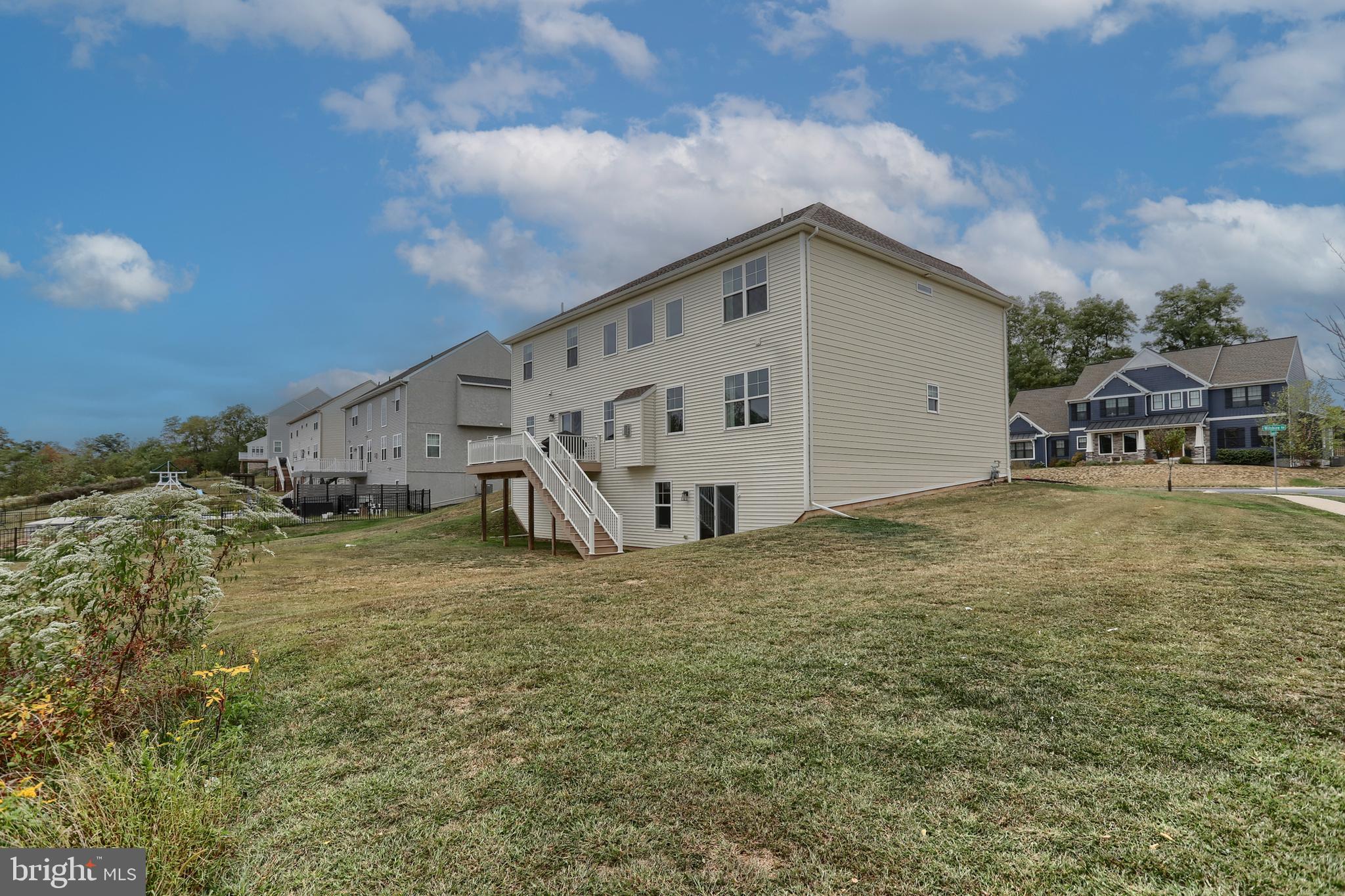 WILSHIRE ESTATES - Residential