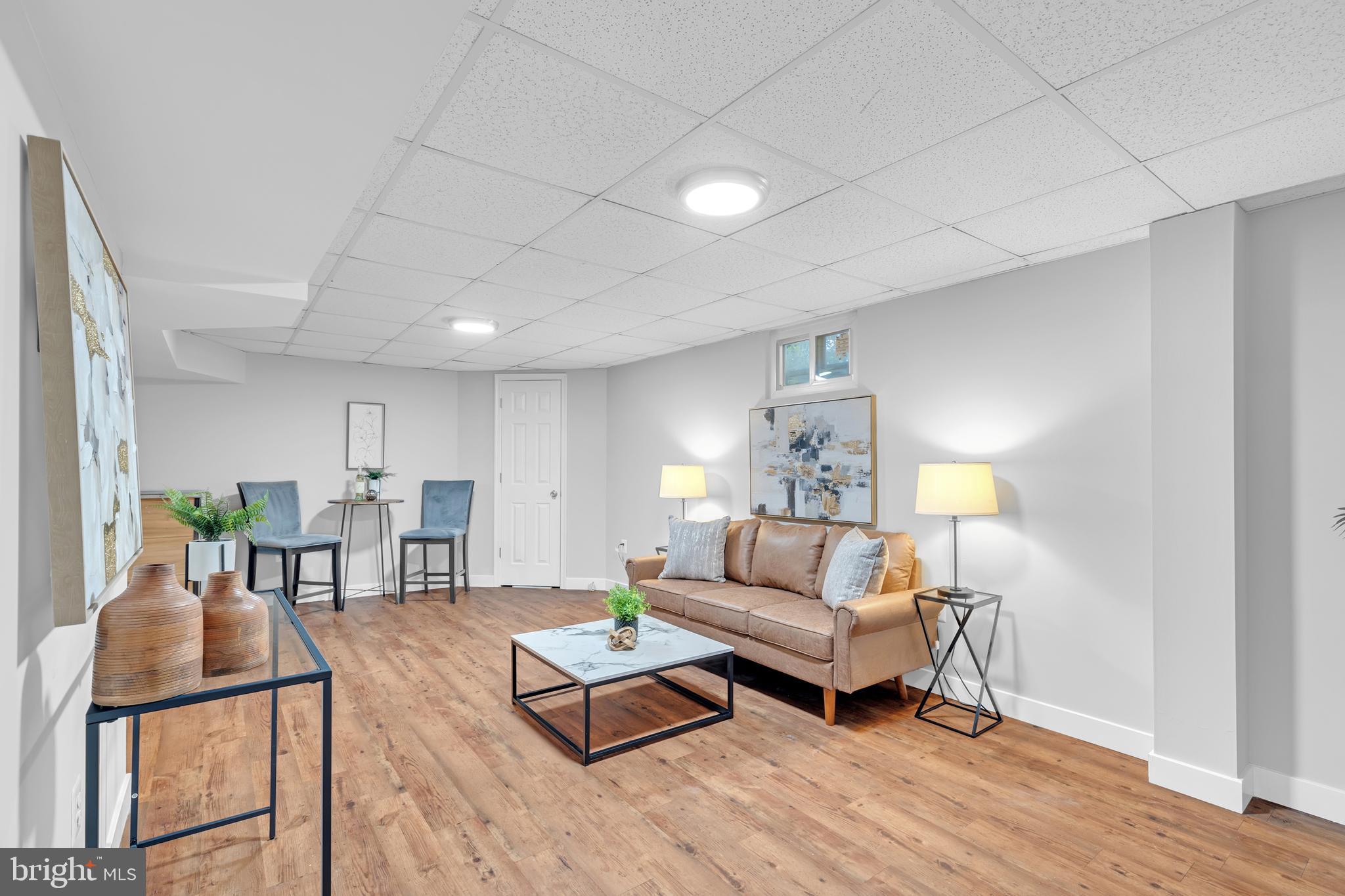 BURKE CENTRE - Residential