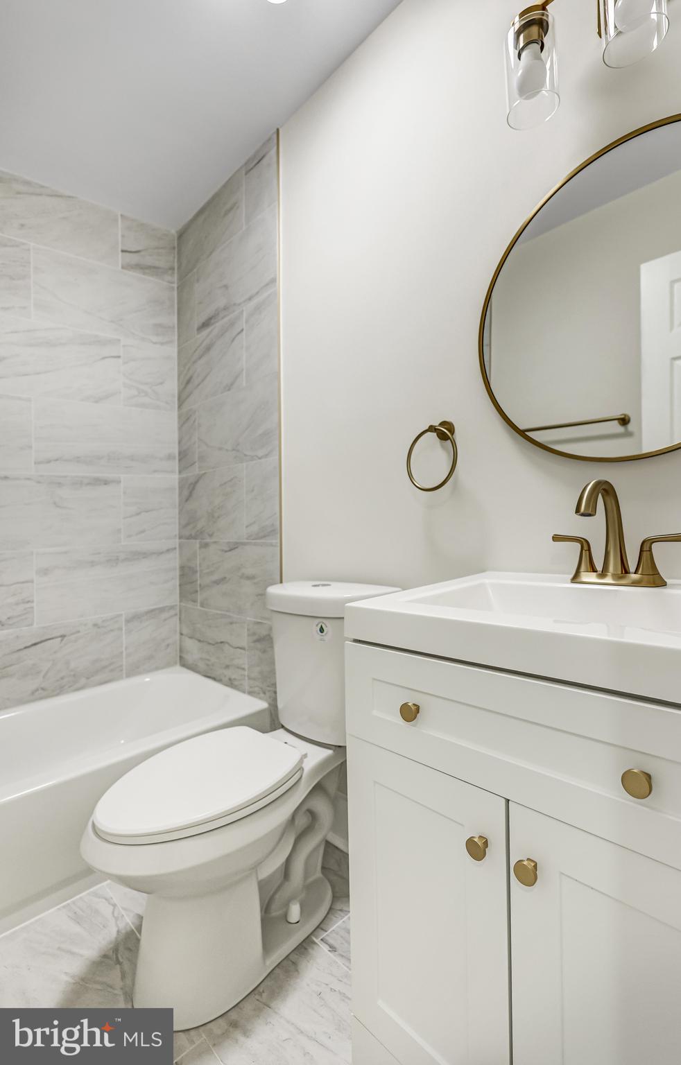 FRANKLIN SQUARE - Residential