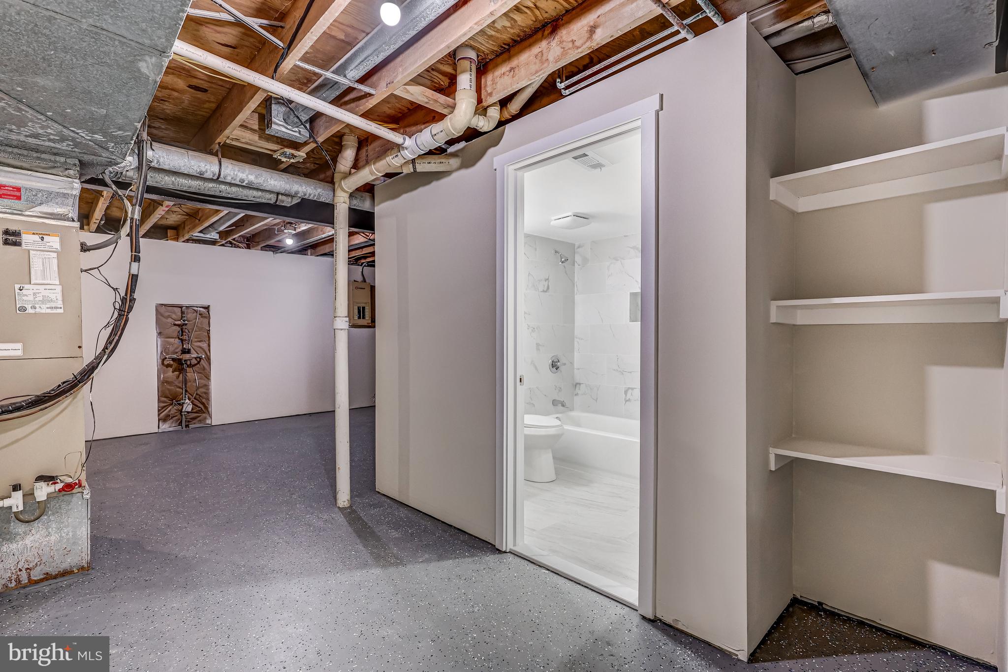 FRANKLIN SQUARE - Residential