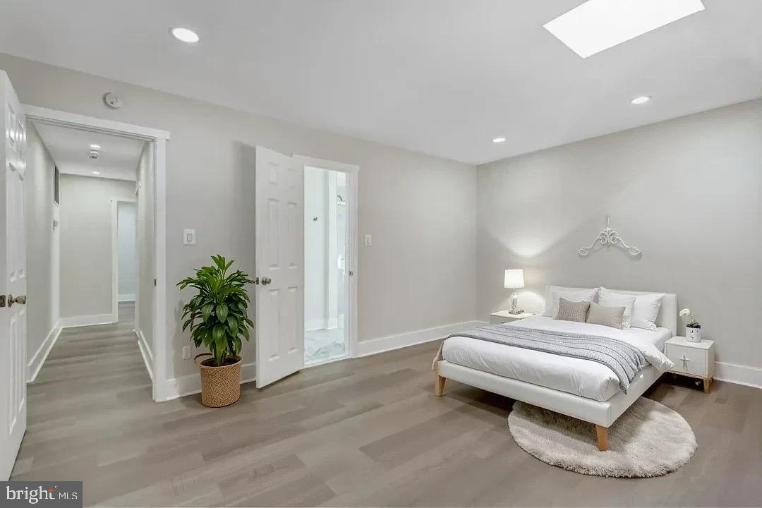 FRANKLIN SQUARE - Residential