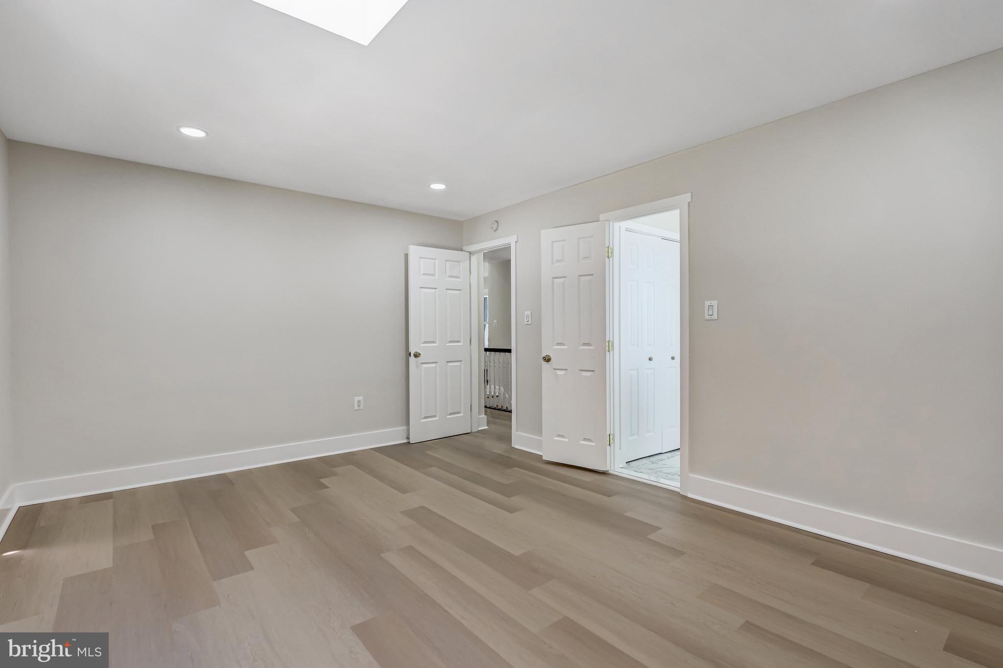 FRANKLIN SQUARE - Residential