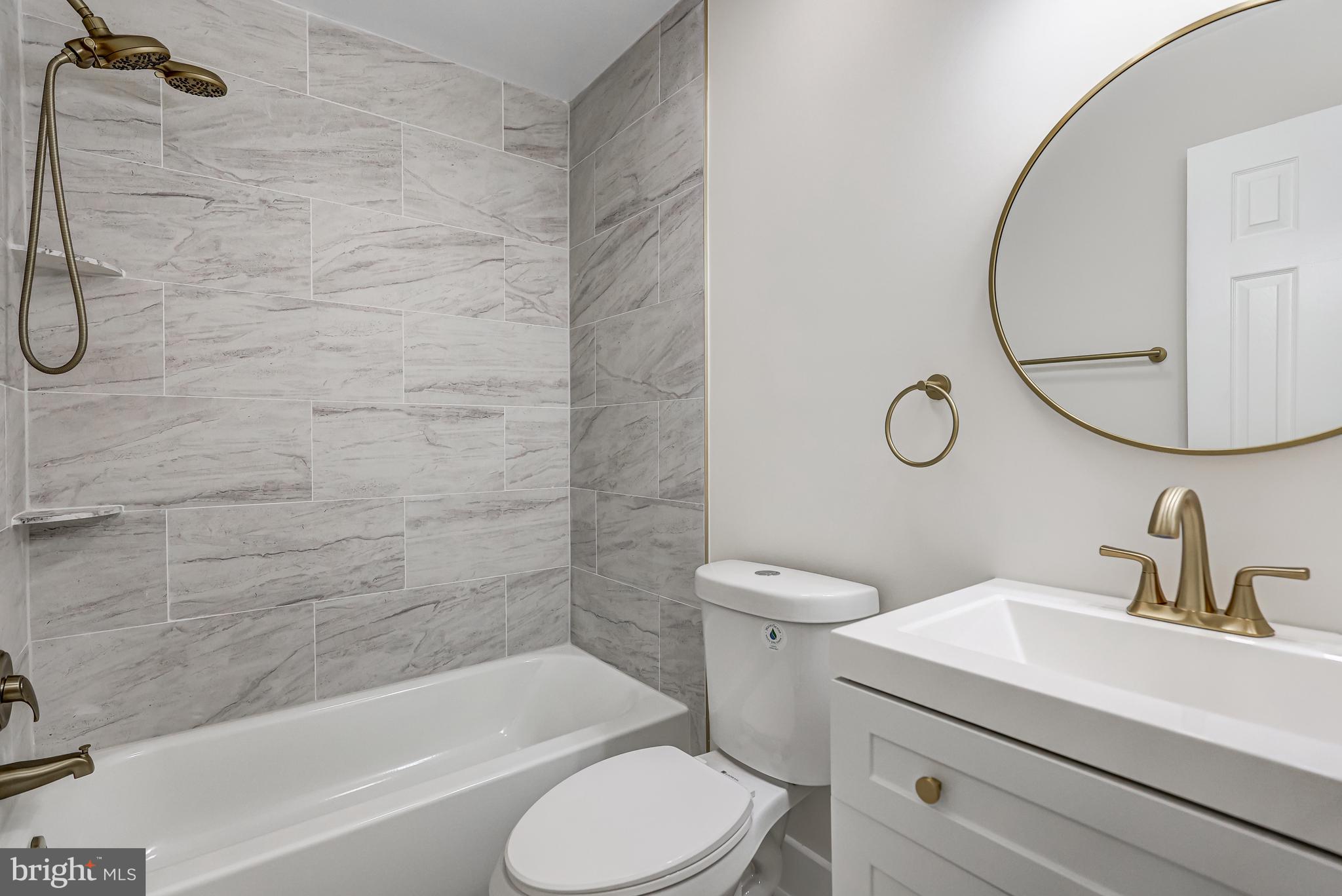 FRANKLIN SQUARE - Residential