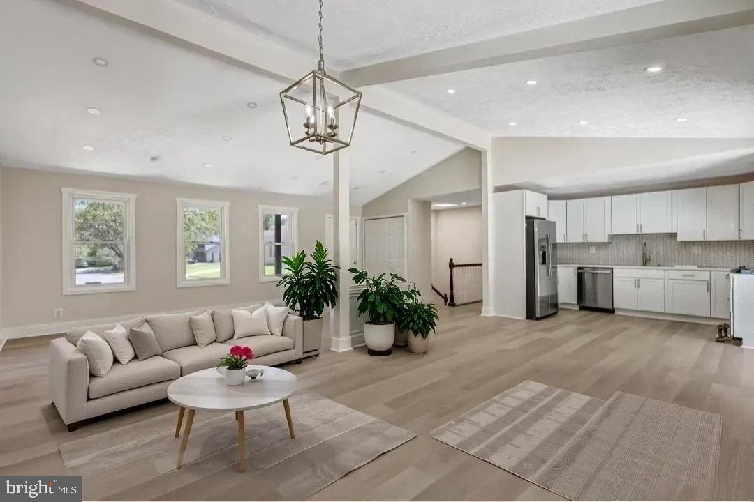 FRANKLIN SQUARE - Residential