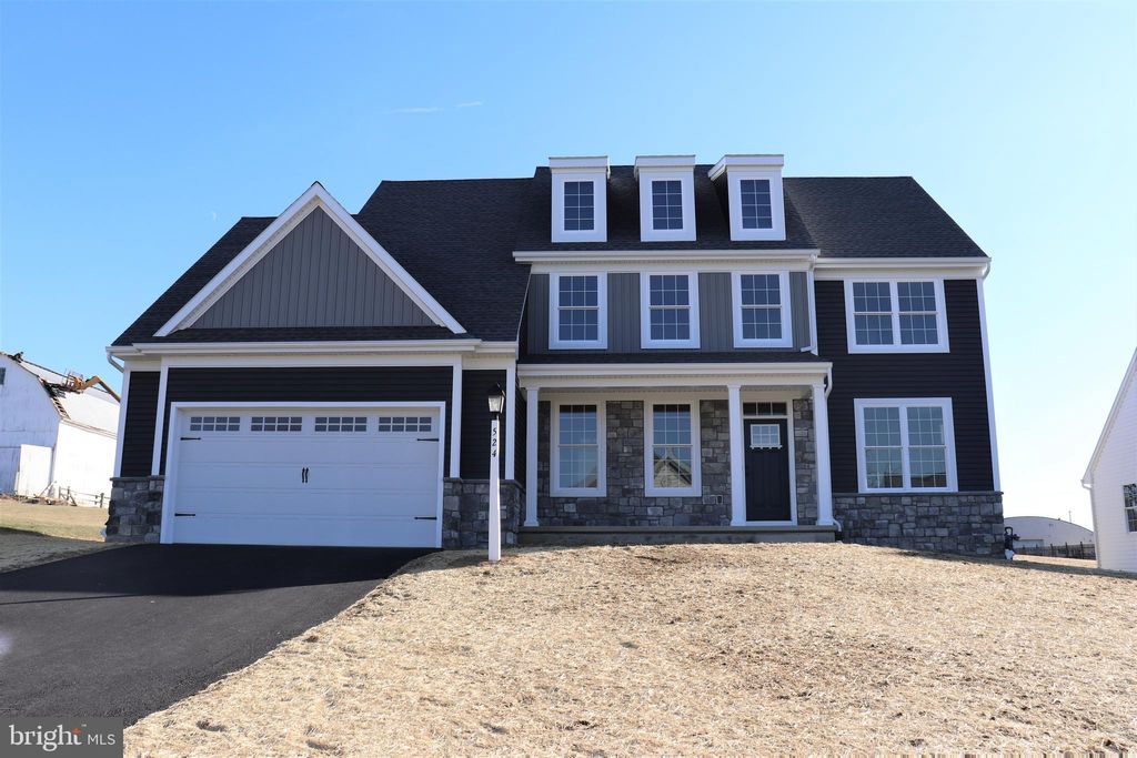 Photo of 524 SPRING HOLLOW DR #7, NEW HOLLAND, PA 17557 (MLS # PALA2027388)